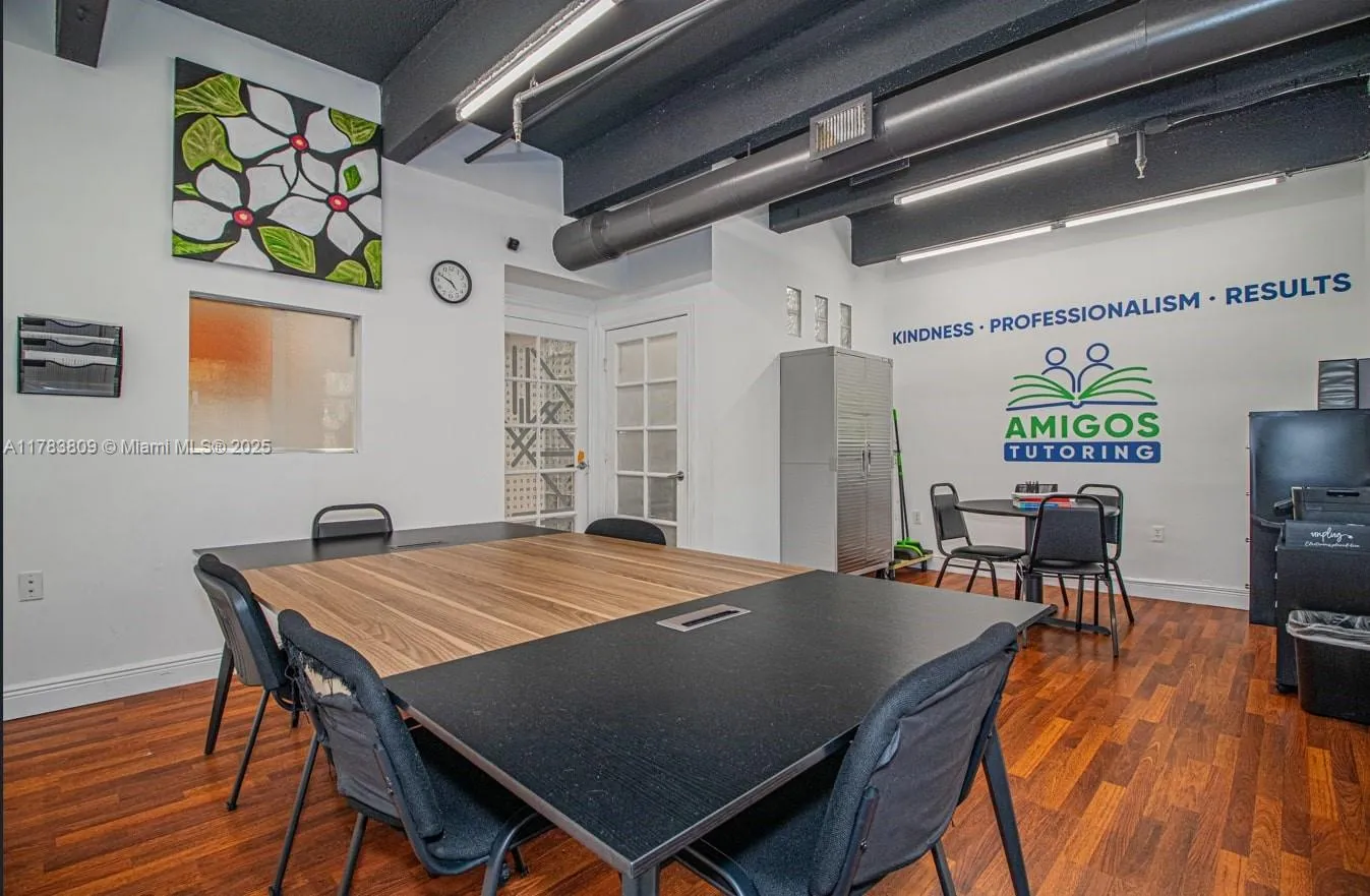 2100 Sw 22nd St 302, Miami, Florida 33145, Miami, Florida 33145, ,Commercial Lease,For Rent,2100 Sw 22nd St 302, Miami, Florida 33145,A11783809