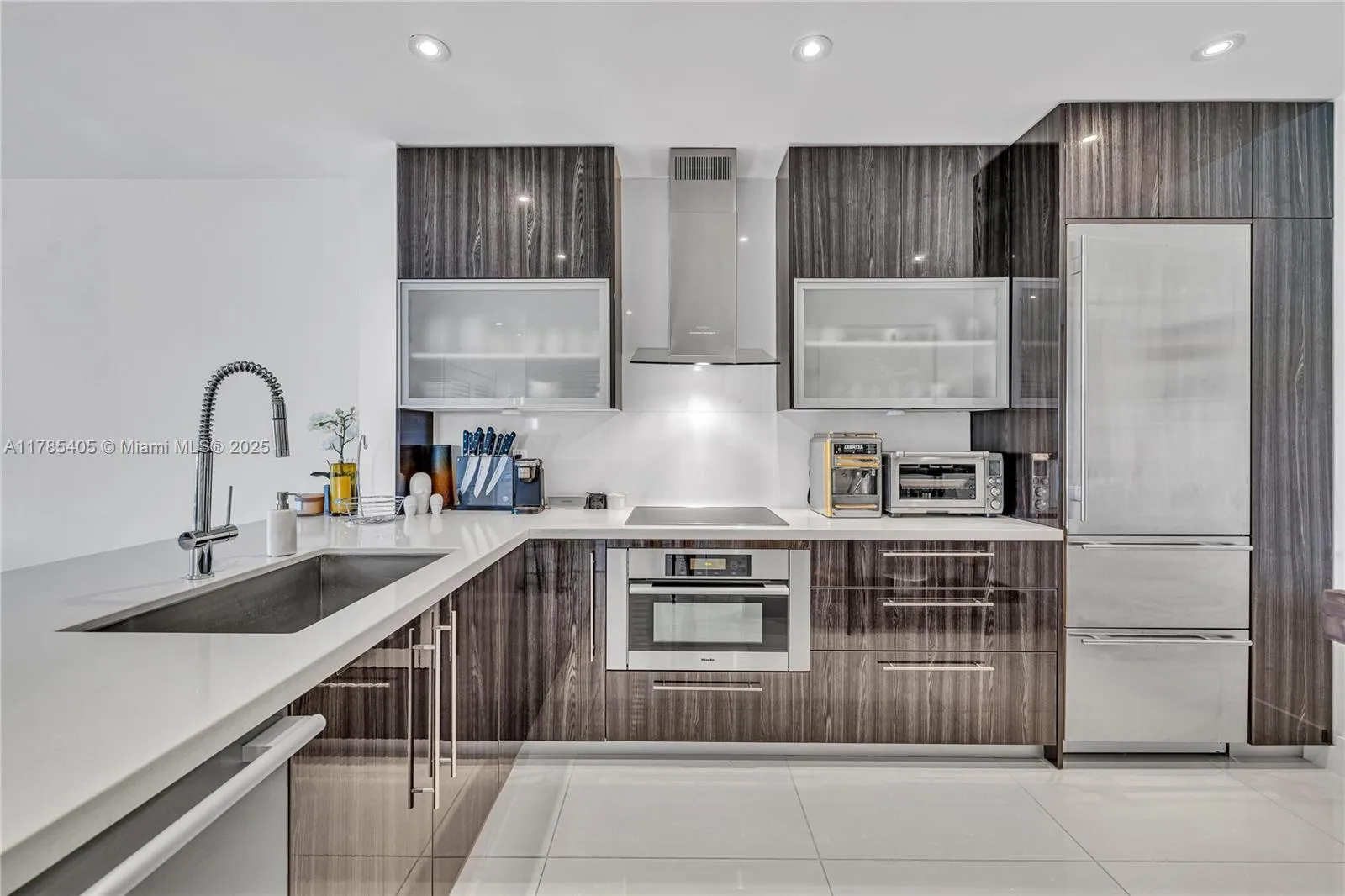 1120 99th St 302, Bay Harbor Islands, Florida 3315, Bay Harbor Islands, Florida 33154, 2 Bedrooms Bedrooms, ,2 BathroomsBathrooms,Residential,For Sale,1120 99th St 302, Bay Harbor Islands, Florida 3315,A11785405