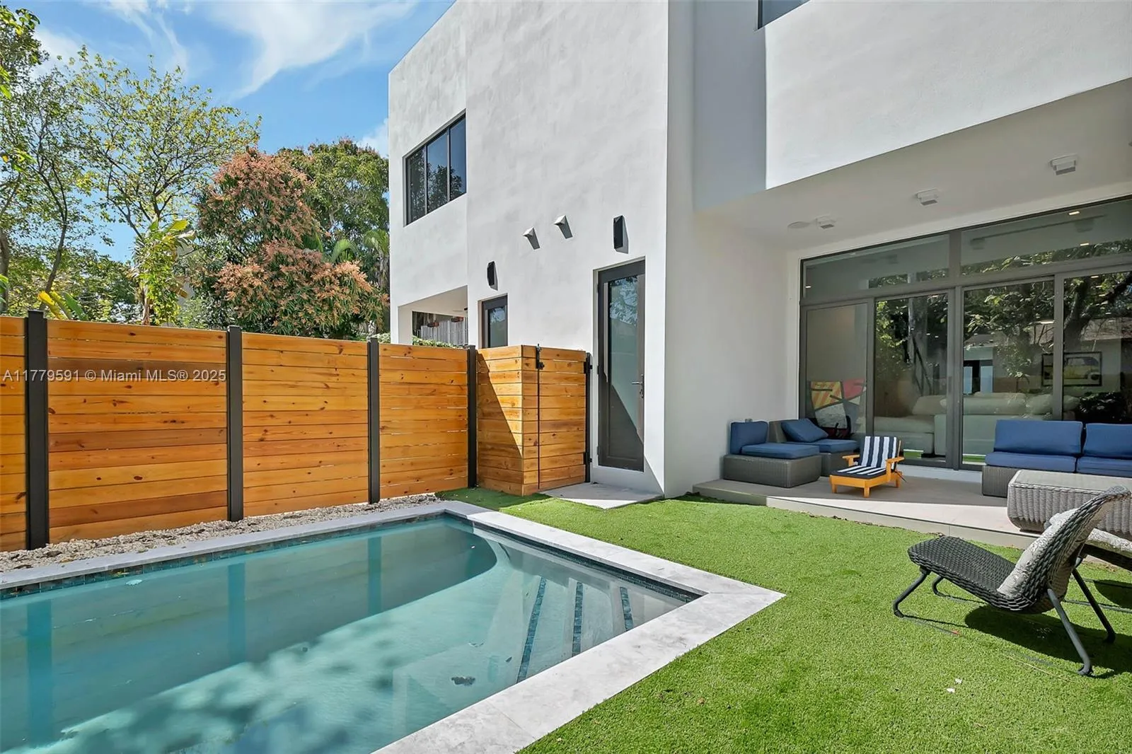 at 3045 Elizabeth St, Miami, FL 33133 Unit For Sale 4 Bedrooms 5 Bathrooms MLS# A11779591 Price $2,300,000