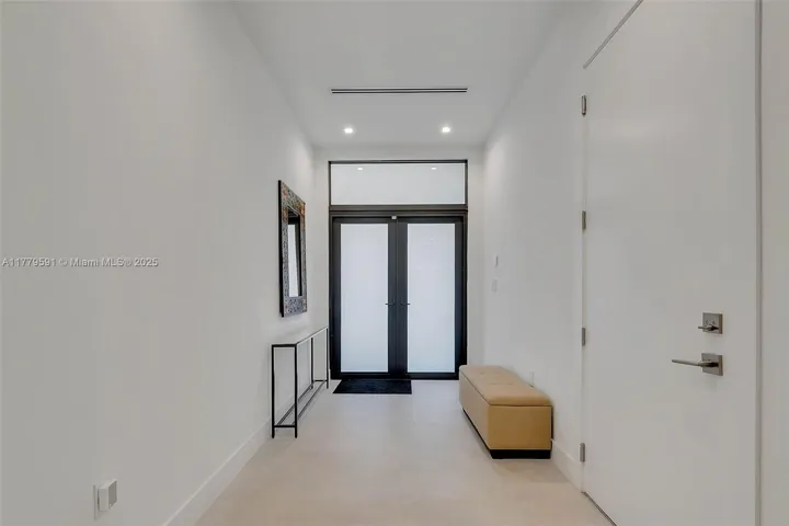 at 3045 Elizabeth St, Miami, FL 33133 Unit For Sale 4 Bedrooms 5 Bathrooms MLS# A11779591 Price $2,300,000