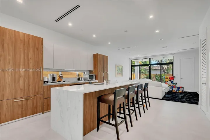 at 3045 Elizabeth St, Miami, FL 33133 Unit For Sale 4 Bedrooms 5 Bathrooms MLS# A11779591 Price $2,300,000