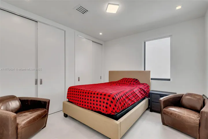 at 3045 Elizabeth St, Miami, FL 33133 Unit For Sale 4 Bedrooms 5 Bathrooms MLS# A11779591 Price $2,300,000
