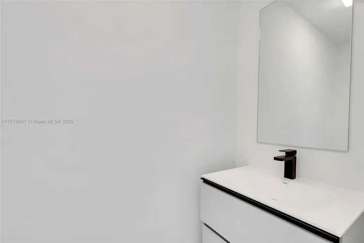 at 3045 Elizabeth St, Miami, FL 33133 Unit For Sale 4 Bedrooms 5 Bathrooms MLS# A11779591 Price $2,300,000