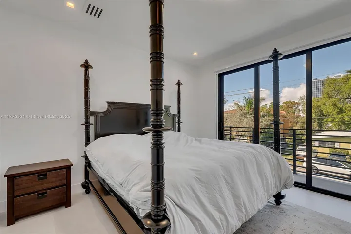 at 3045 Elizabeth St, Miami, FL 33133 Unit For Sale 4 Bedrooms 5 Bathrooms MLS# A11779591 Price $2,300,000