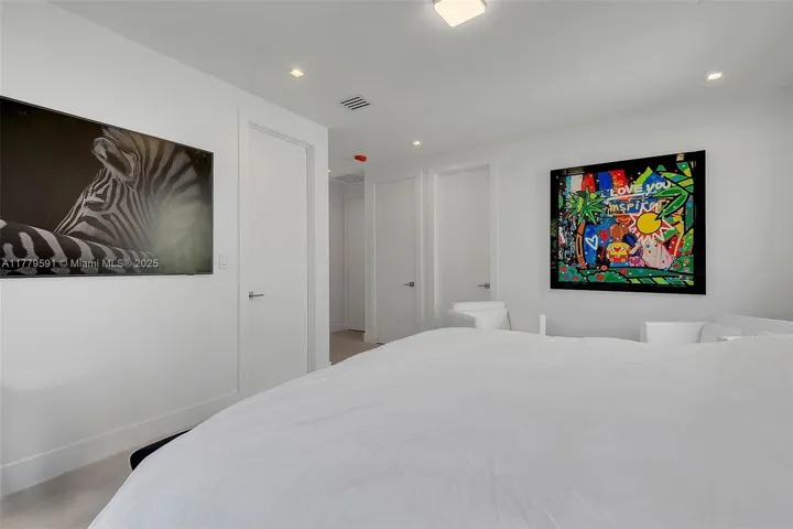 at 3045 Elizabeth St, Miami, FL 33133 Unit For Sale 4 Bedrooms 5 Bathrooms MLS# A11779591 Price $2,300,000