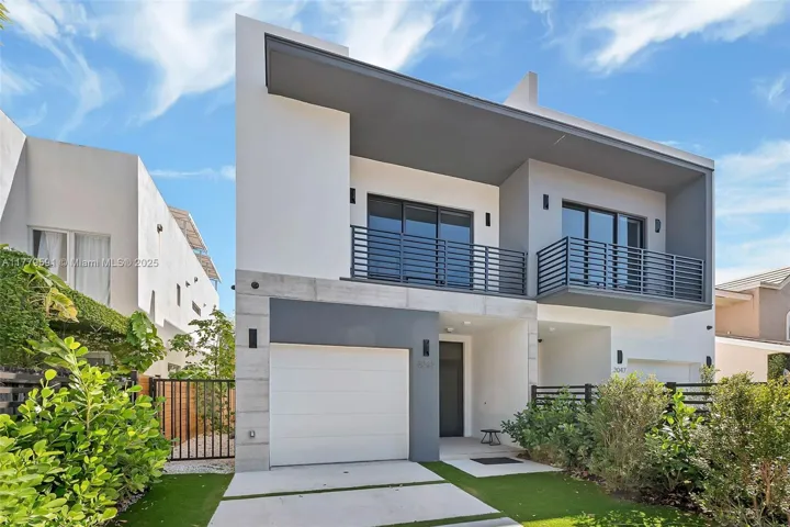 at 3045 Elizabeth St, Miami, FL 33133 Unit For Sale 4 Bedrooms 5 Bathrooms MLS# A11779591 Price $2,300,000