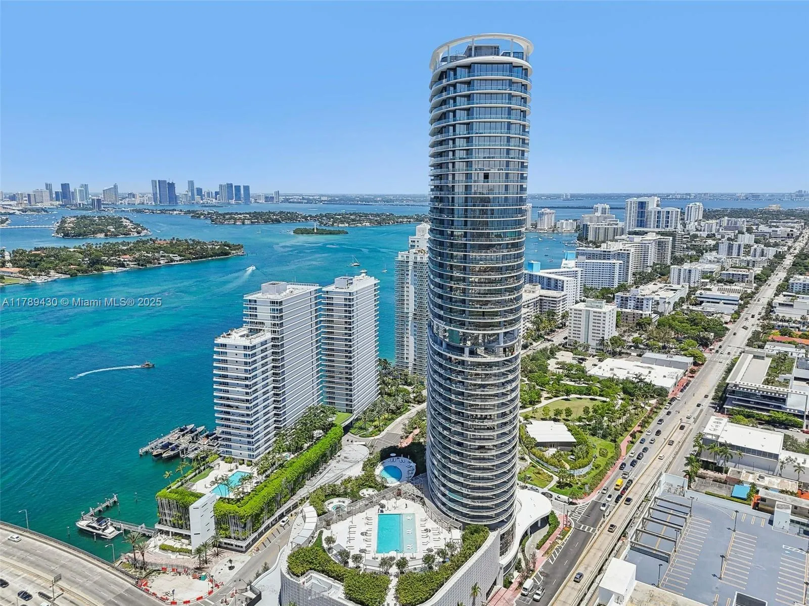 500 Alton Rd. 3004, Miami Beach, Florida 33139, Miami Beach, Florida 33139, 2 Bedrooms Bedrooms, ,2 BathroomsBathrooms,Residential,For Sale,500 Alton Rd. 3004, Miami Beach, Florida 33139,A11789430