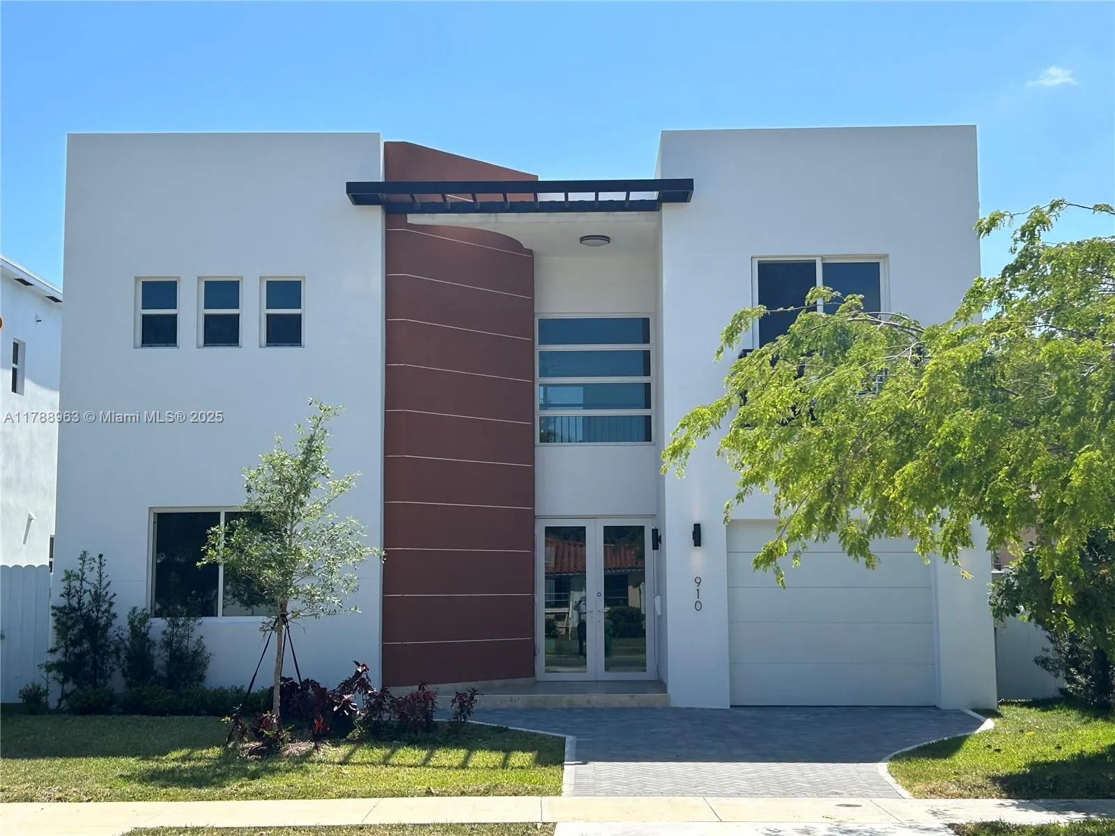 910 Sw 24th Rd, Miami, Florida 33129, Miami, Florida 33129, 4 Bedrooms Bedrooms, ,4 BathroomsBathrooms,Residential,For Sale,910 Sw 24th Rd, Miami, Florida 33129,A11788963