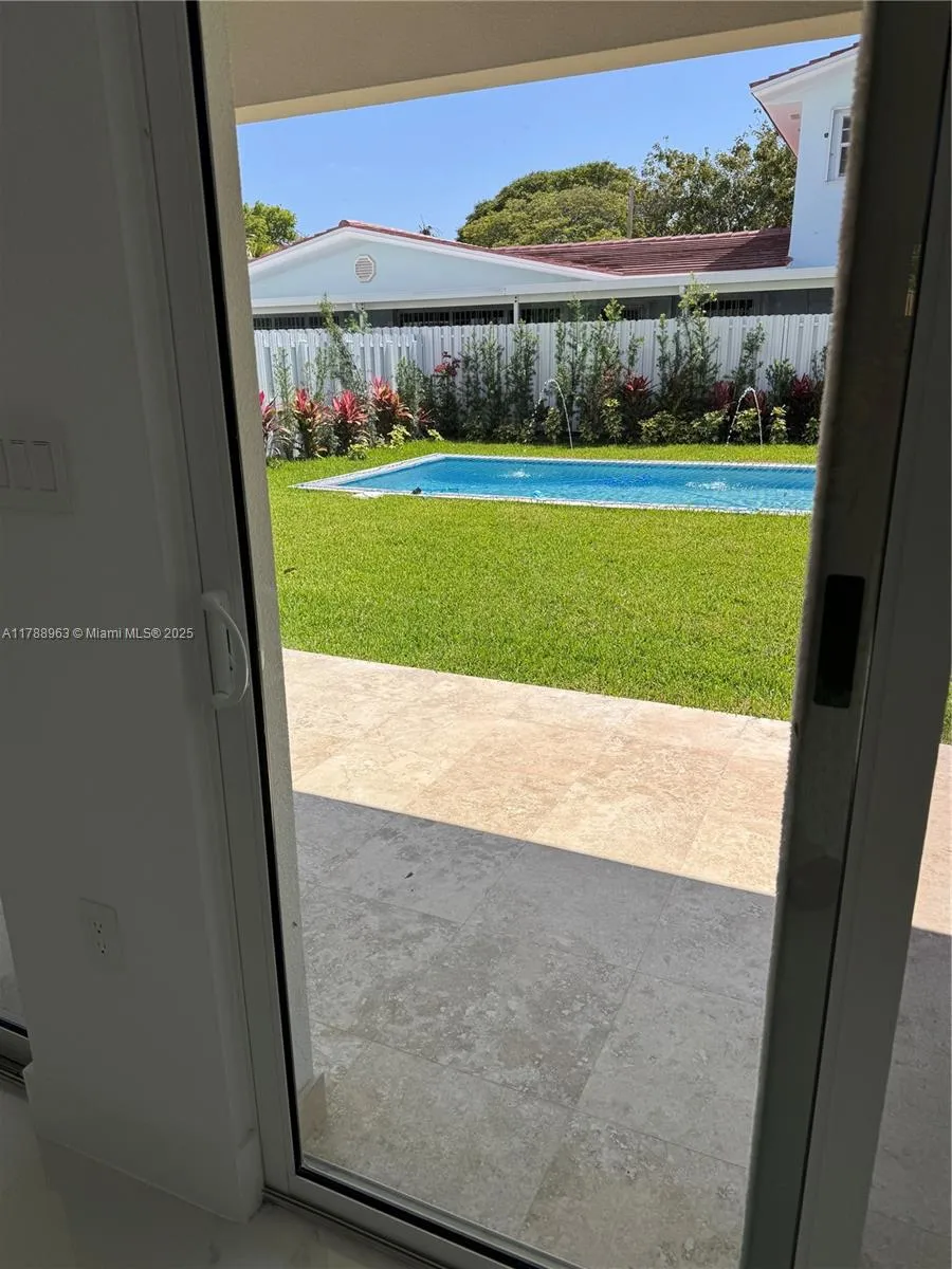 910 Sw 24th Rd, Miami, Florida 33129, Miami, Florida 33129, 4 Bedrooms Bedrooms, ,4 BathroomsBathrooms,Residential,For Sale,910 Sw 24th Rd, Miami, Florida 33129,A11788963