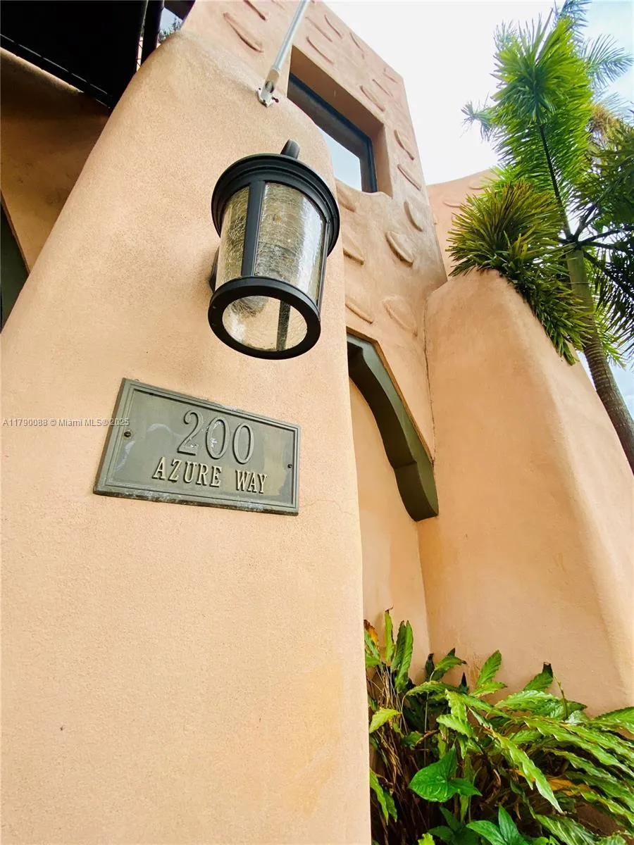 200 Azure Way, Miami Springs, Florida 33166, Miami Springs, Florida 33166, ,Commercial Sale,For Sale,200 Azure Way, Miami Springs, Florida 33166,A11790088