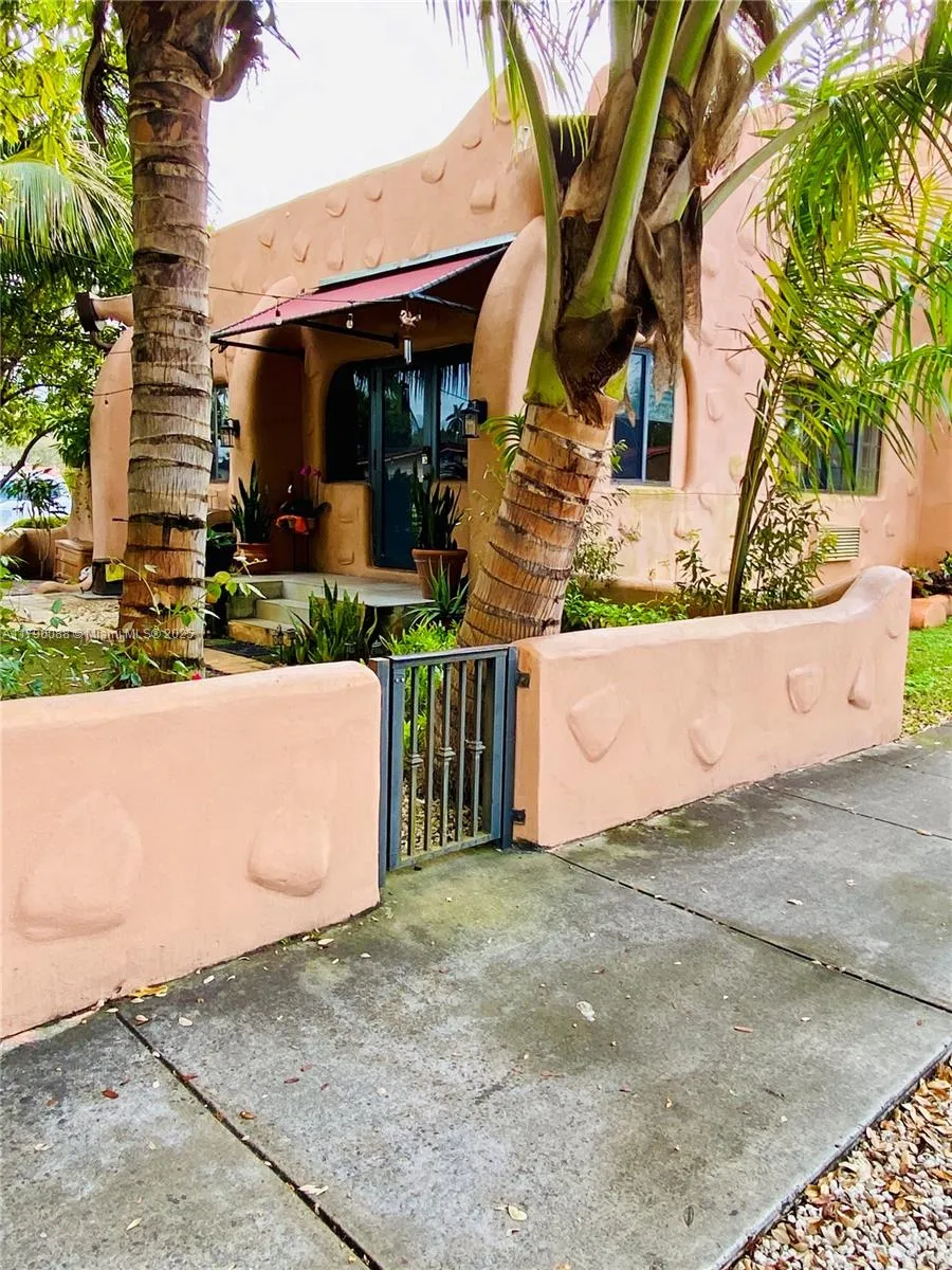 200 Azure Way, Miami Springs, Florida 33166, Miami Springs, Florida 33166, ,Commercial Sale,For Sale,200 Azure Way, Miami Springs, Florida 33166,A11790088