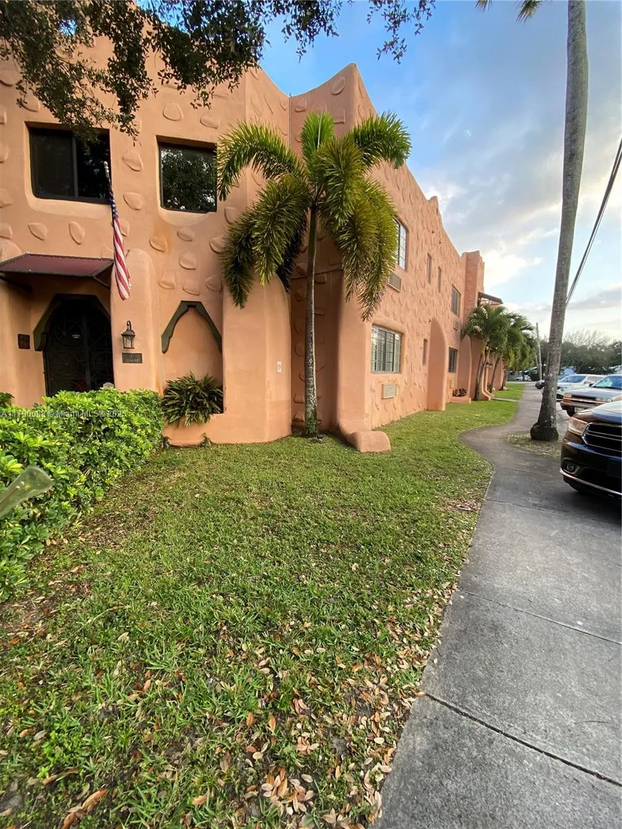 200 Azure Way, Miami Springs, Florida 33166, Miami Springs, Florida 33166, ,Commercial Sale,For Sale,200 Azure Way, Miami Springs, Florida 33166,A11790088