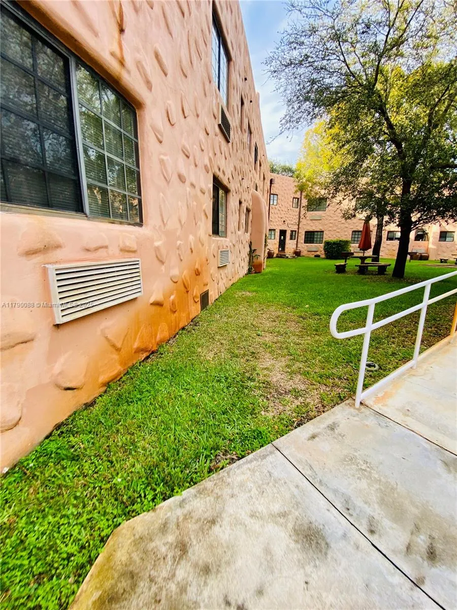 200 Azure Way, Miami Springs, Florida 33166, Miami Springs, Florida 33166, ,Commercial Sale,For Sale,200 Azure Way, Miami Springs, Florida 33166,A11790088