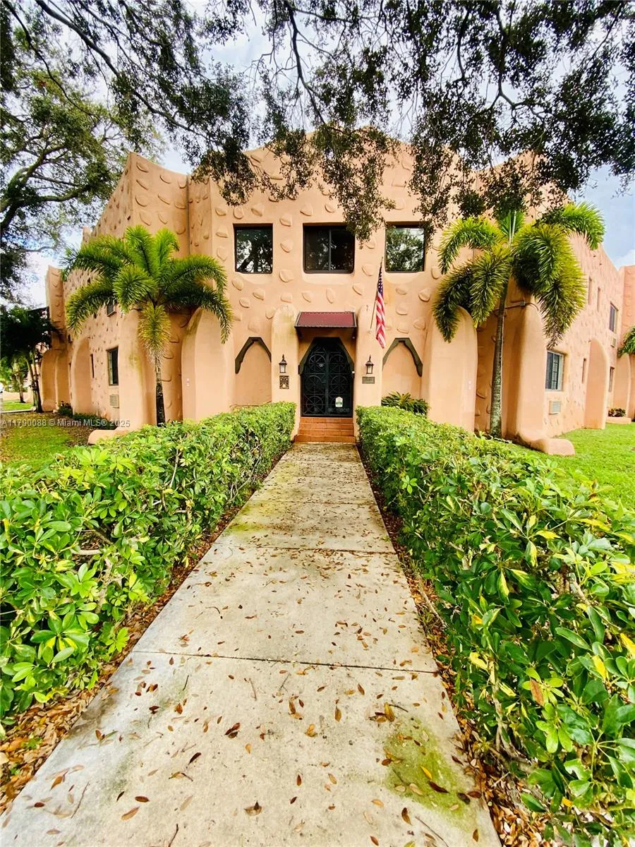200 Azure Way, Miami Springs, Florida 33166, Miami Springs, Florida 33166, ,Commercial Sale,For Sale,200 Azure Way, Miami Springs, Florida 33166,A11790088