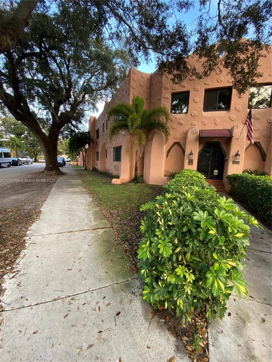 200 Azure Way, Miami Springs, Florida 33166, Miami Springs, Florida 33166, ,Commercial Sale,For Sale,200 Azure Way, Miami Springs, Florida 33166,A11790088
