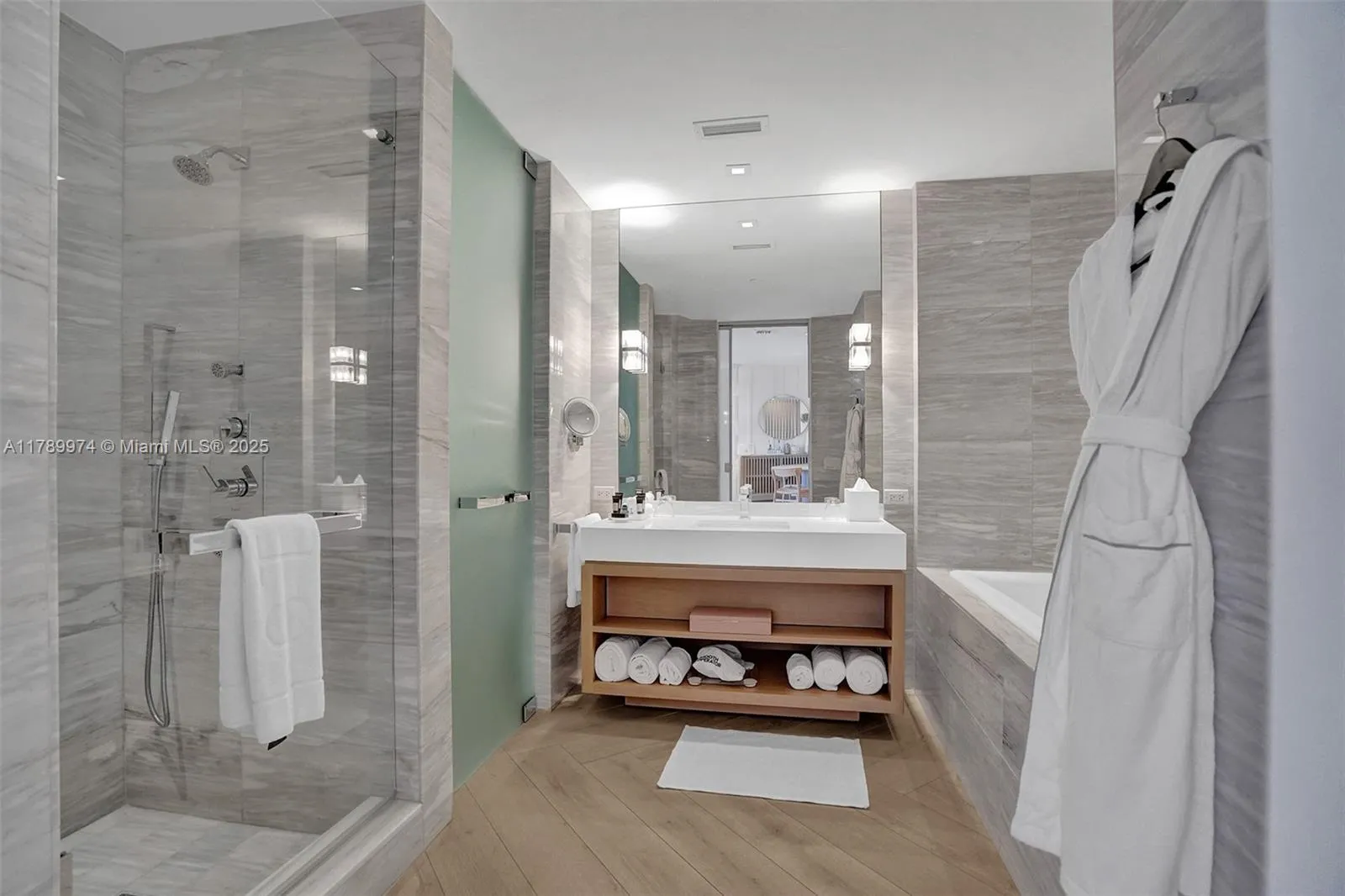 2201 Collins Ave 1215, Miami Beach, Florida 33139, Miami Beach, Florida 33139, 2 Bedrooms Bedrooms, ,1 BathroomBathrooms,Residential,For Sale,2201 Collins Ave 1215, Miami Beach, Florida 33139,A11789974