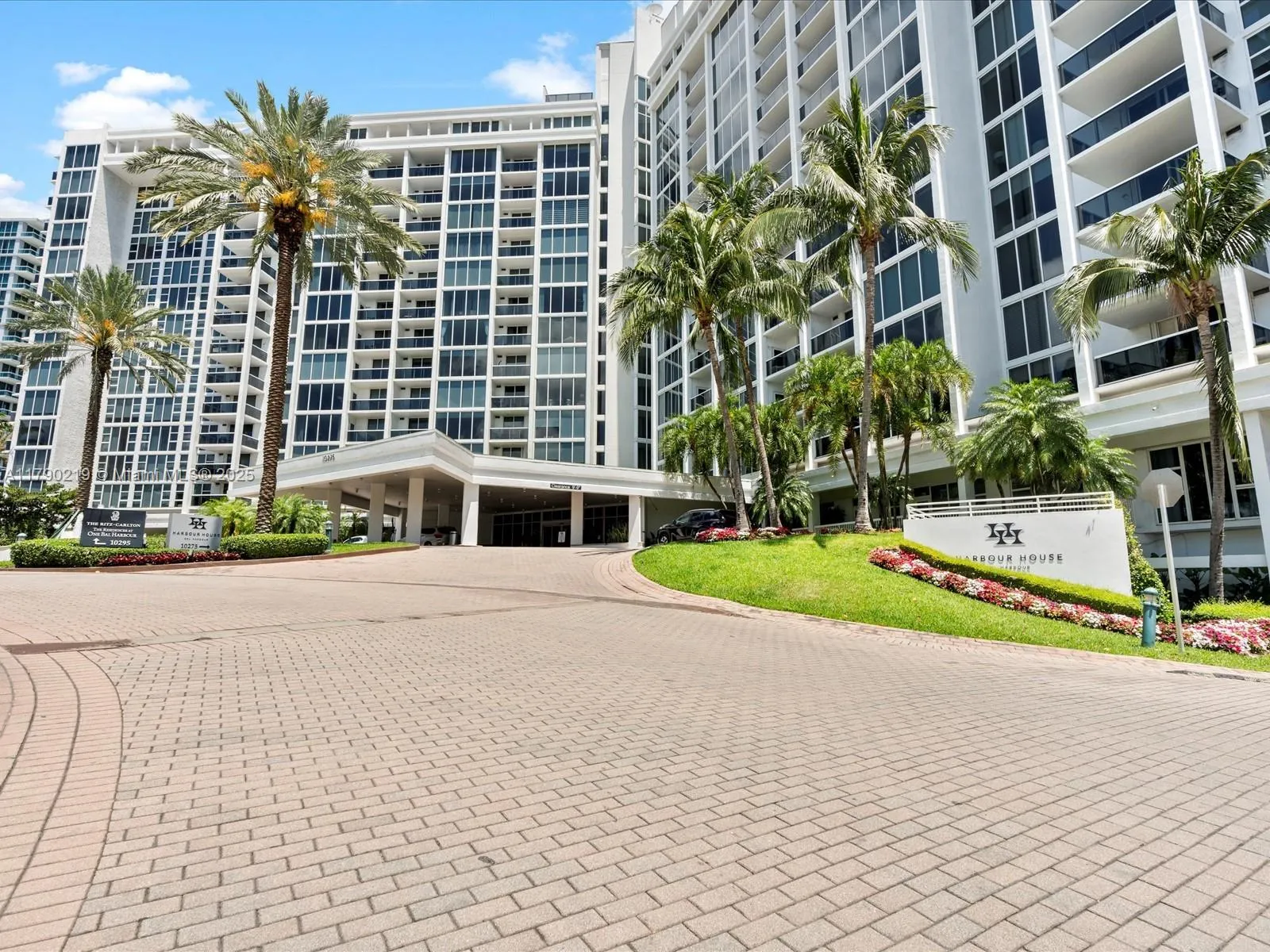 10275 Collins Ave 529, Bal Harbour, Florida 33154, Bal Harbour, Florida 33154, 1 Bedroom Bedrooms, ,1 BathroomBathrooms,Residential,For Sale,10275 Collins Ave 529, Bal Harbour, Florida 33154,A11790219