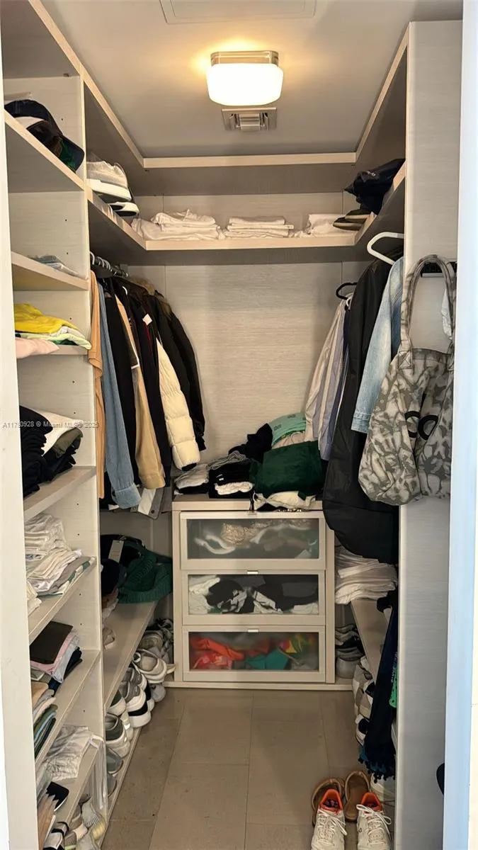 88 Sw 7th St 810, Miami, Florida 33130, Miami, Florida 33130, 2 Bedrooms Bedrooms, ,2 BathroomsBathrooms,Residential,For Sale,88 Sw 7th St 810, Miami, Florida 33130,A11790928