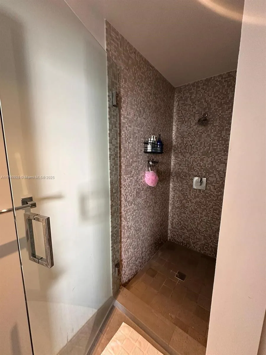 88 Sw 7th St 810, Miami, Florida 33130, Miami, Florida 33130, 2 Bedrooms Bedrooms, ,2 BathroomsBathrooms,Residential,For Sale,88 Sw 7th St 810, Miami, Florida 33130,A11790928