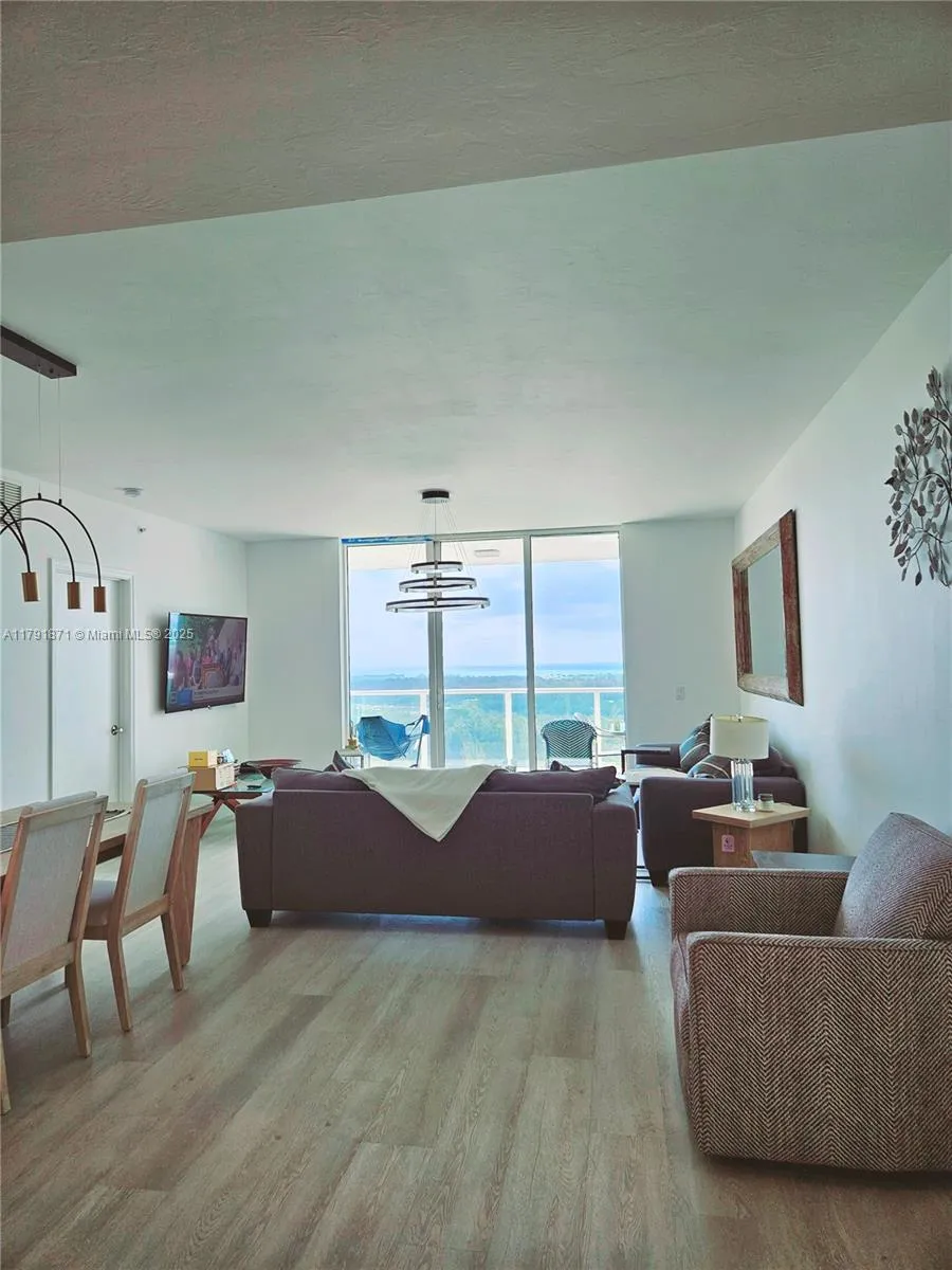 15051 Royal Oaks Ln 2202, North Miami, Florida 331, North Miami, Florida 33181, 2 Bedrooms Bedrooms, ,2 BathroomsBathrooms,Residential,For Sale,15051 Royal Oaks Ln 2202, North Miami, Florida 331,A11791871