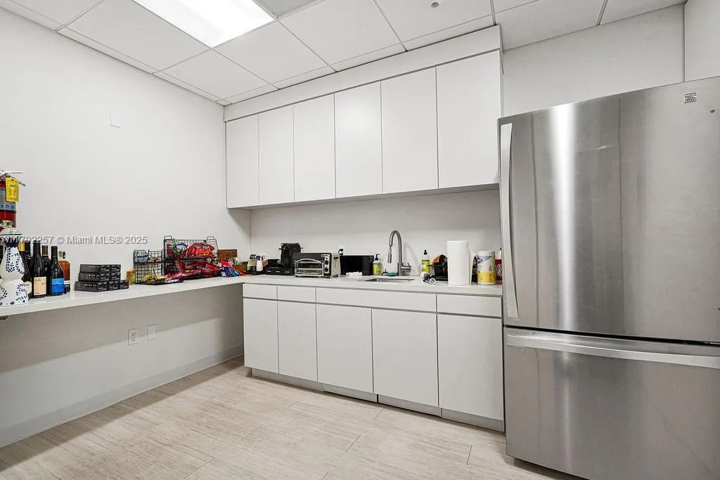 1 Se 3rd Ave, Miami, Florida 33131, Miami, Florida 33131, ,Commercial Lease,For Rent,1 Se 3rd Ave, Miami, Florida 33131,A11792257