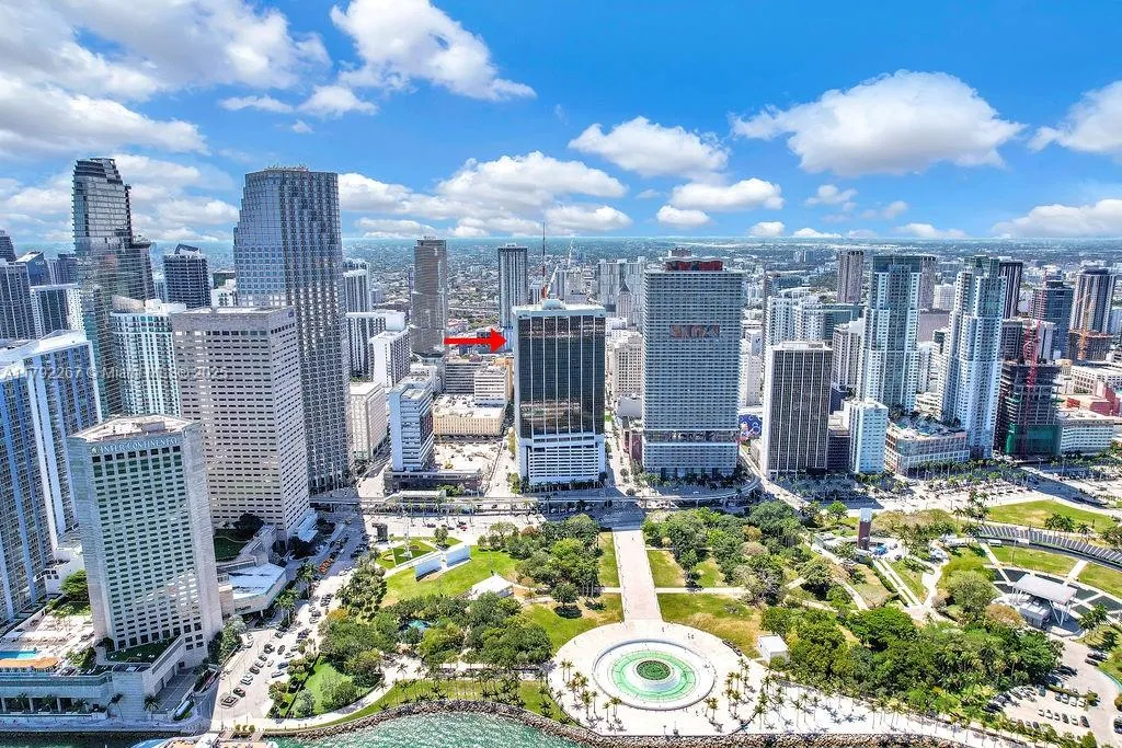 1 Se 3rd Ave, Miami, Florida 33131, Miami, Florida 33131, ,Commercial Lease,For Rent,1 Se 3rd Ave, Miami, Florida 33131,A11792267