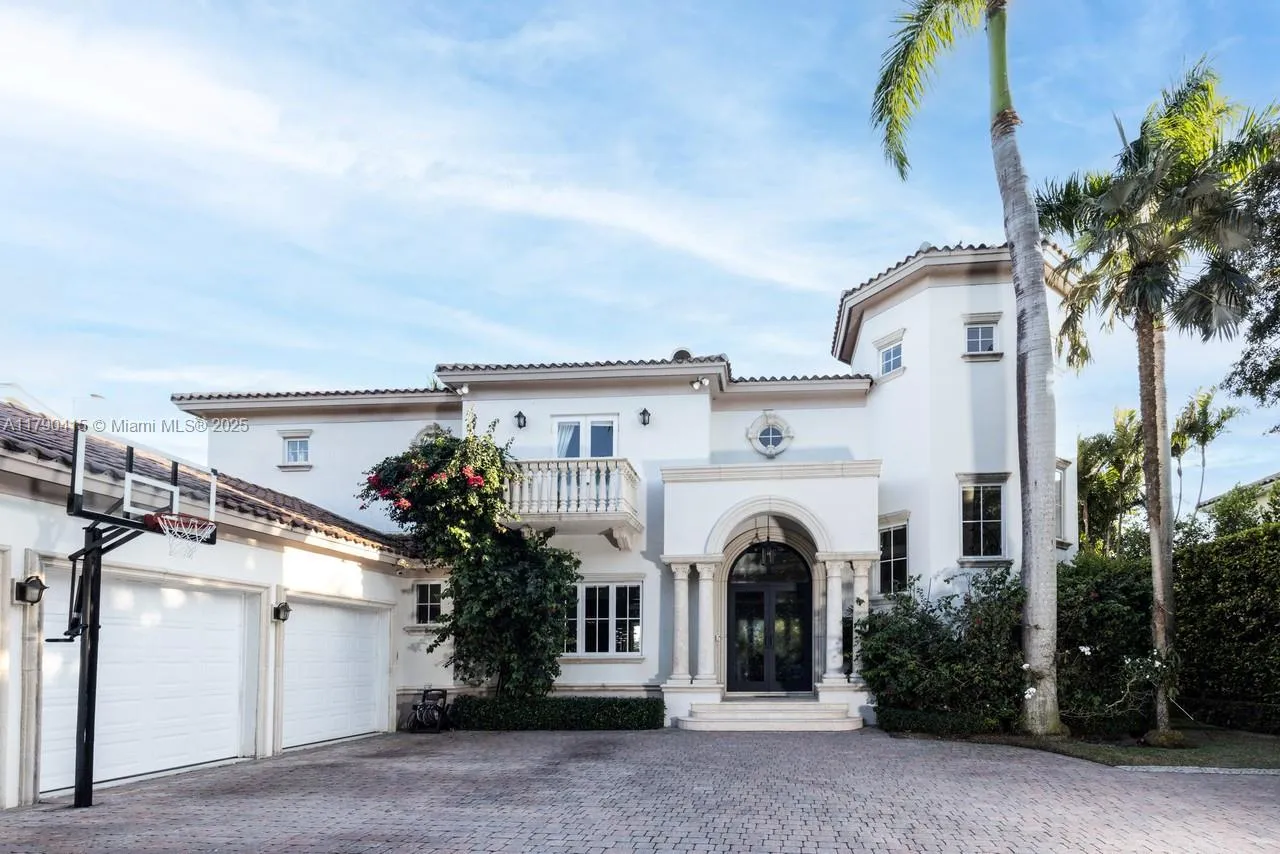 Coral Gables, Florida 33143, 5 Bedrooms Bedrooms, ,5 BathroomsBathrooms,Residential,For Sale,A11790415