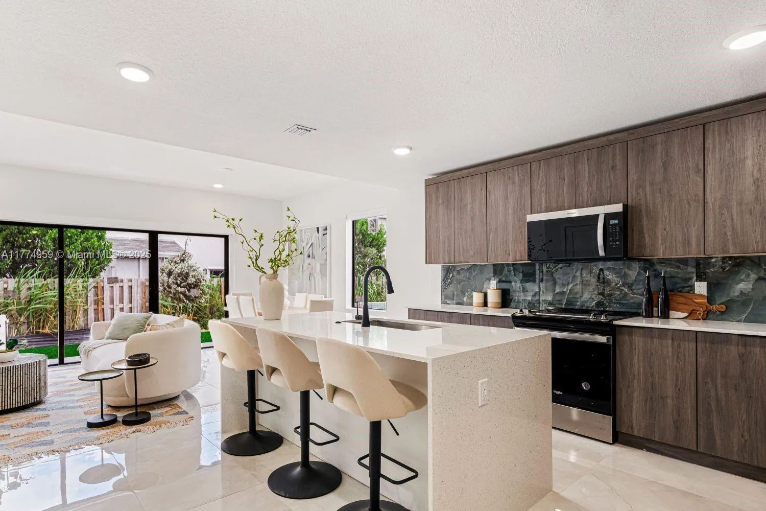 436 Nw 13 Ct, Florida City, Florida 33034, Florida City, Florida 33034, 4 Bedrooms Bedrooms, ,3 BathroomsBathrooms,Residential,For Sale,436 Nw 13 Ct, Florida City, Florida 33034,A11774959