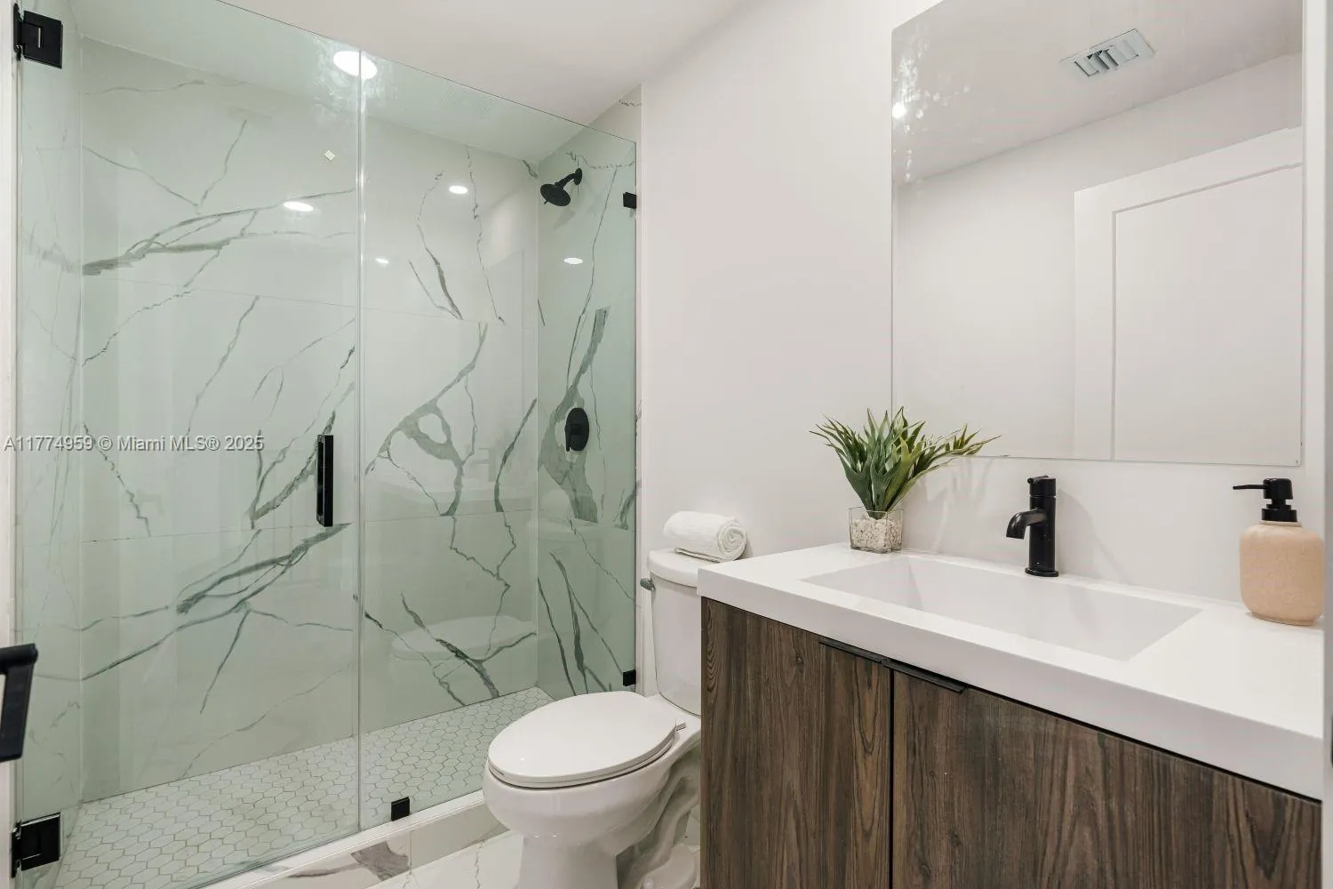 436 Nw 13 Ct, Florida City, Florida 33034, Florida City, Florida 33034, 4 Bedrooms Bedrooms, ,3 BathroomsBathrooms,Residential,For Sale,436 Nw 13 Ct, Florida City, Florida 33034,A11774959