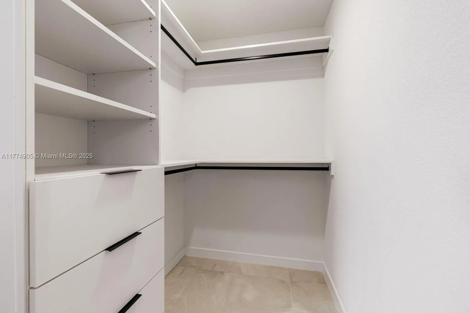 418 Nw 13 Ct, Florida City, Florida 33034, Florida City, Florida 33034, 4 Bedrooms Bedrooms, ,3 BathroomsBathrooms,Residential,For Sale,418 Nw 13 Ct, Florida City, Florida 33034,A11774905