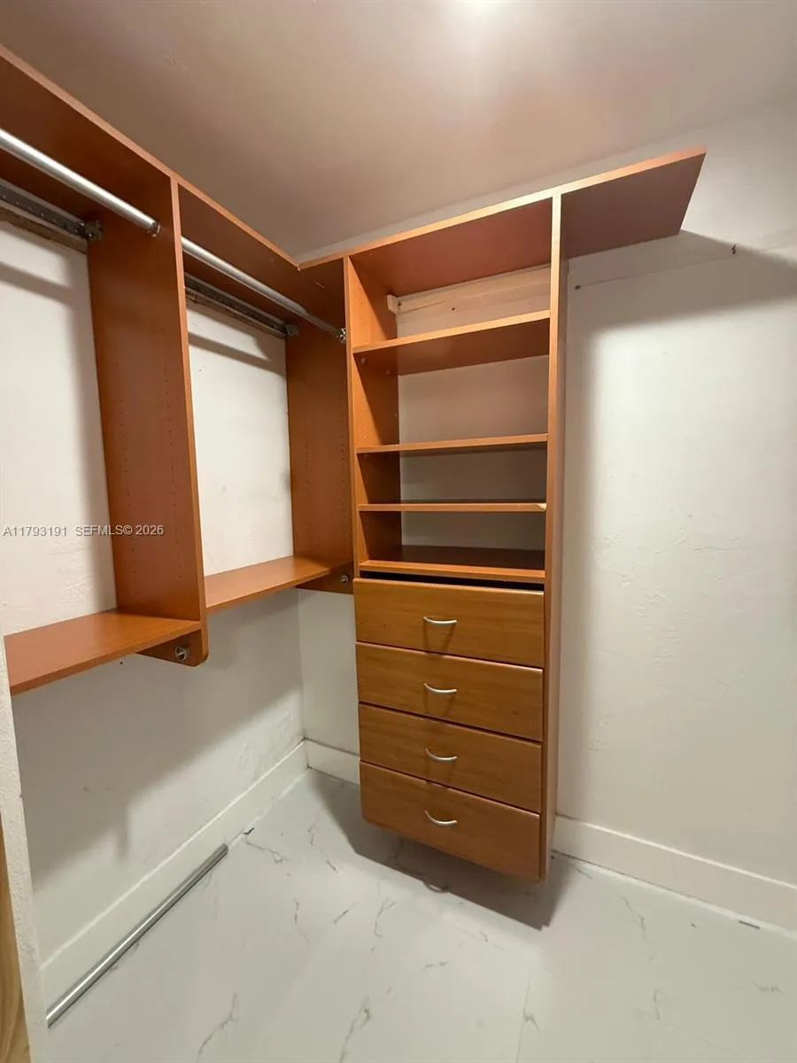 1401 Ne 191st St D201, Miami, Florida 33179, Miami, Florida 33179, 2 Bedrooms Bedrooms, ,2 BathroomsBathrooms,Residential,For Sale,1401 Ne 191st St D201, Miami, Florida 33179,A11793191