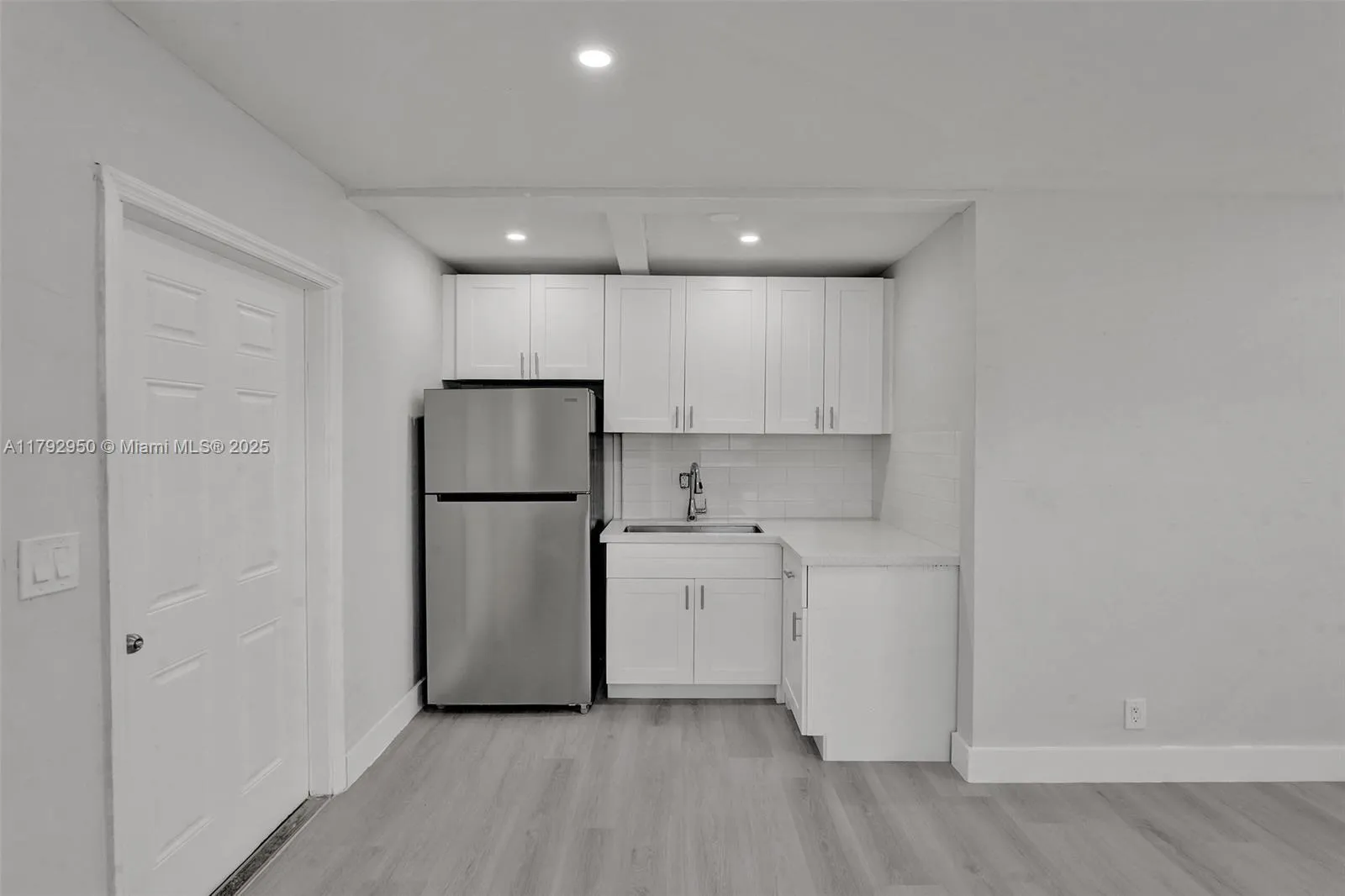 5657 Grant St, Hollywood, Florida 33021, Hollywood, Florida 33021, ,Residential Income,For Sale,5657 Grant St, Hollywood, Florida 33021,A11792950