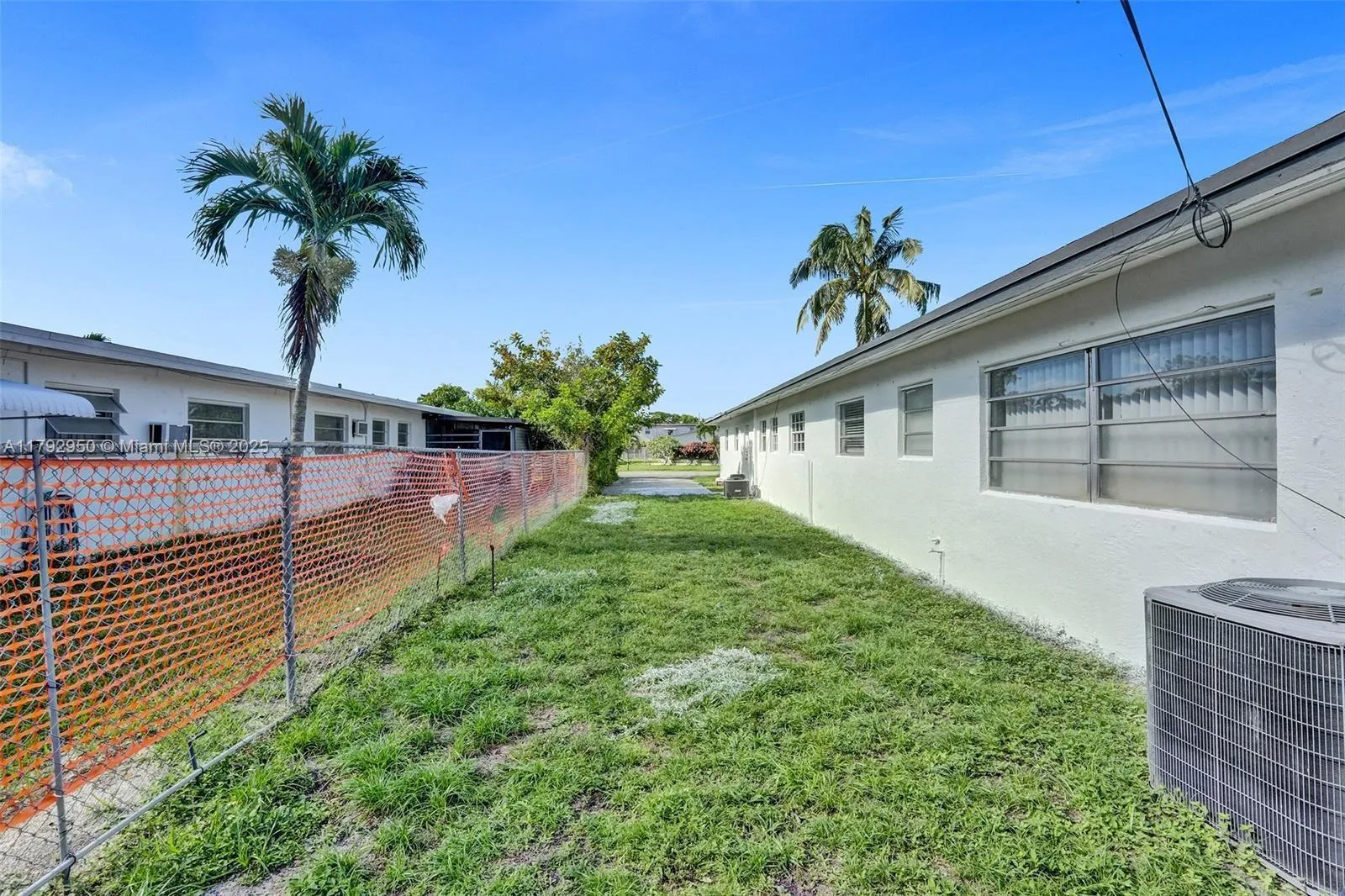 5657 Grant St, Hollywood, Florida 33021, Hollywood, Florida 33021, ,Residential Income,For Sale,5657 Grant St, Hollywood, Florida 33021,A11792950