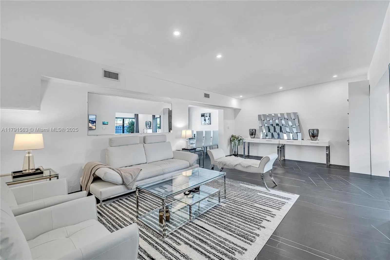 560 Nw 116th Ter, Miami, Florida 33168, Miami, Florida 33168, 3 Bedrooms Bedrooms, ,3 BathroomsBathrooms,Residential Lease,For Rent,560 Nw 116th Ter, Miami, Florida 33168,A11791563
