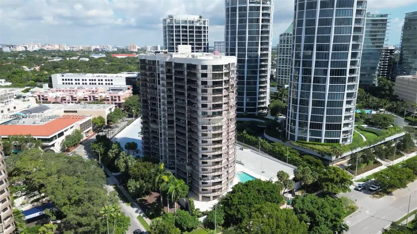 at 2843 Bayshore Dr, Miami, FL 33133 Unit For Sale 7 Bedrooms 7 Bathrooms MLS# A11794101 Price $2,140,000 6782