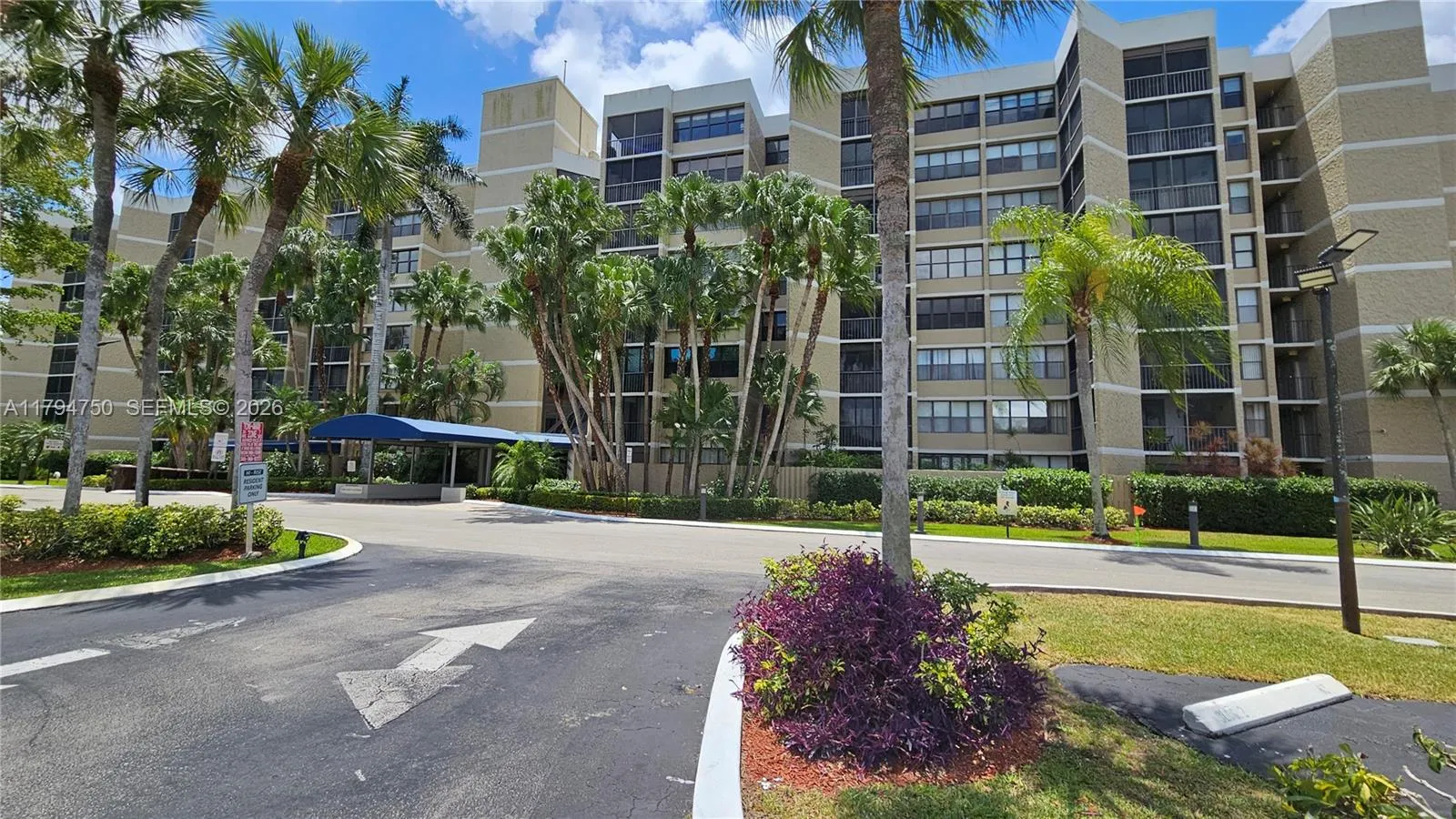 16300 Golf Club Rd 315, Weston, Florida 33326, Weston, Florida 33326, 2 Bedrooms Bedrooms, ,2 BathroomsBathrooms,Residential,For Sale,16300 Golf Club Rd 315, Weston, Florida 33326,A11794750