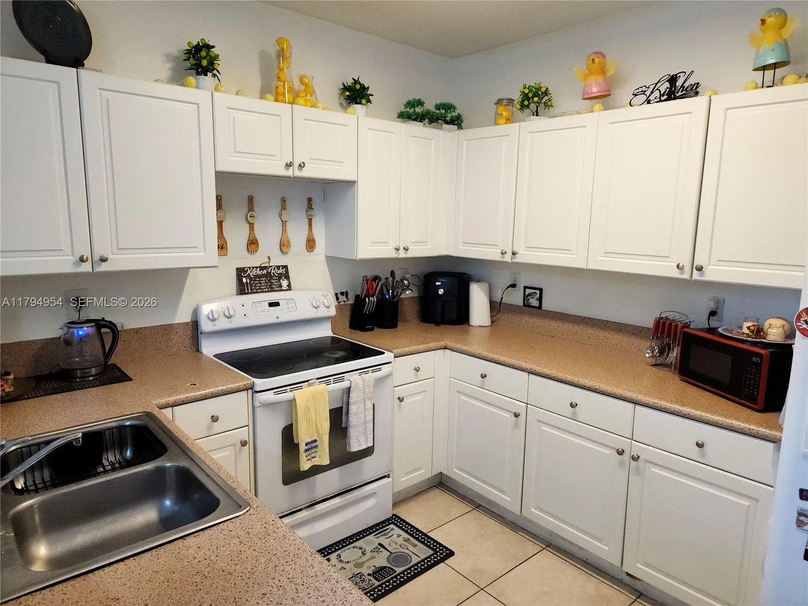 3064 Se 1st Dr 3, Homestead, Florida 33033, Homestead, Florida 33033, 3 Bedrooms Bedrooms, ,2 BathroomsBathrooms,Residential,For Sale,3064 Se 1st Dr 3, Homestead, Florida 33033,A11794954