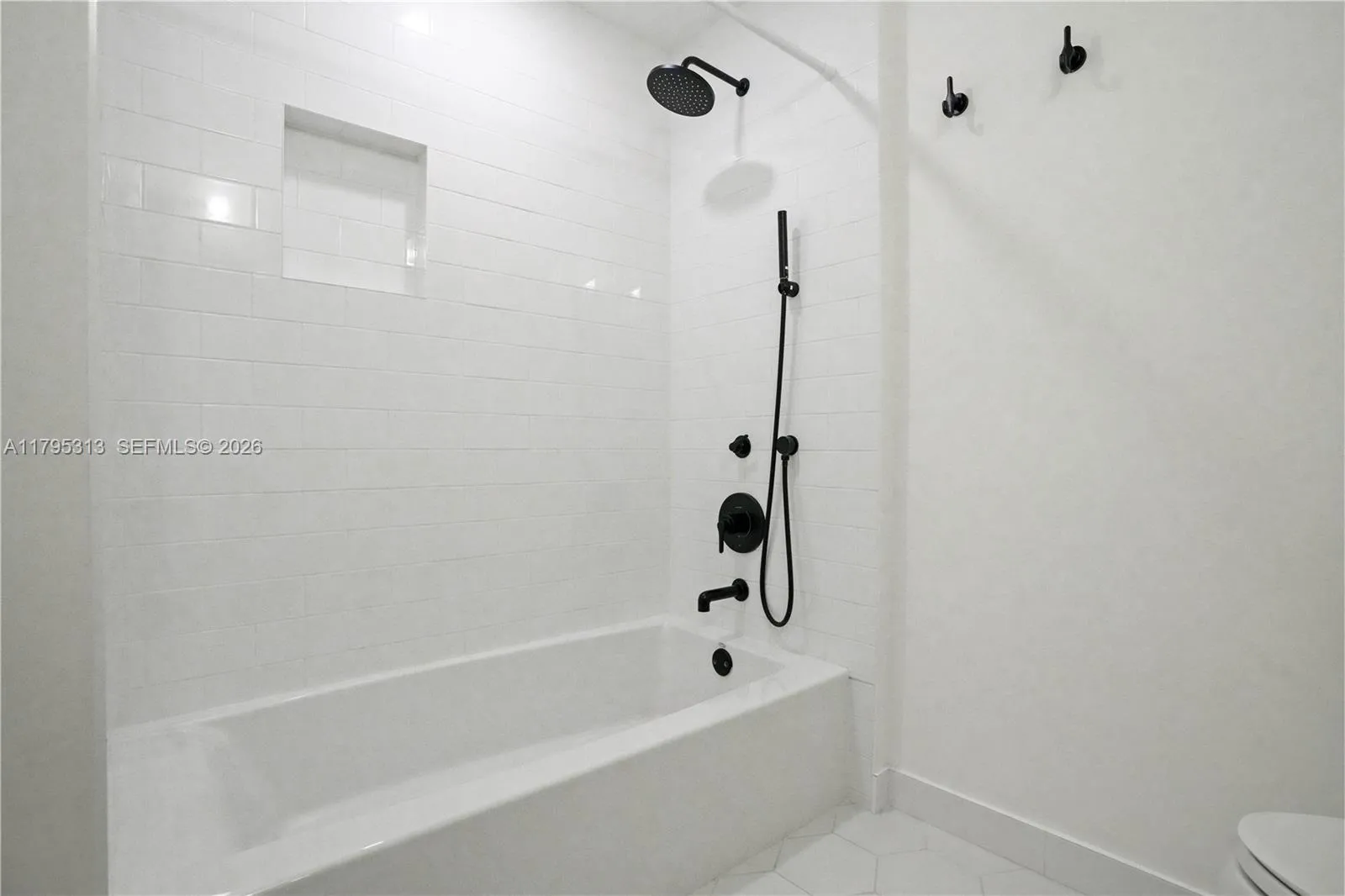 2101 Brickell Ave 3208, Miami, Florida 33129, Miami, Florida 33129, 3 Bedrooms Bedrooms, ,3 BathroomsBathrooms,Residential,For Sale,2101 Brickell Ave 3208, Miami, Florida 33129,A11795313