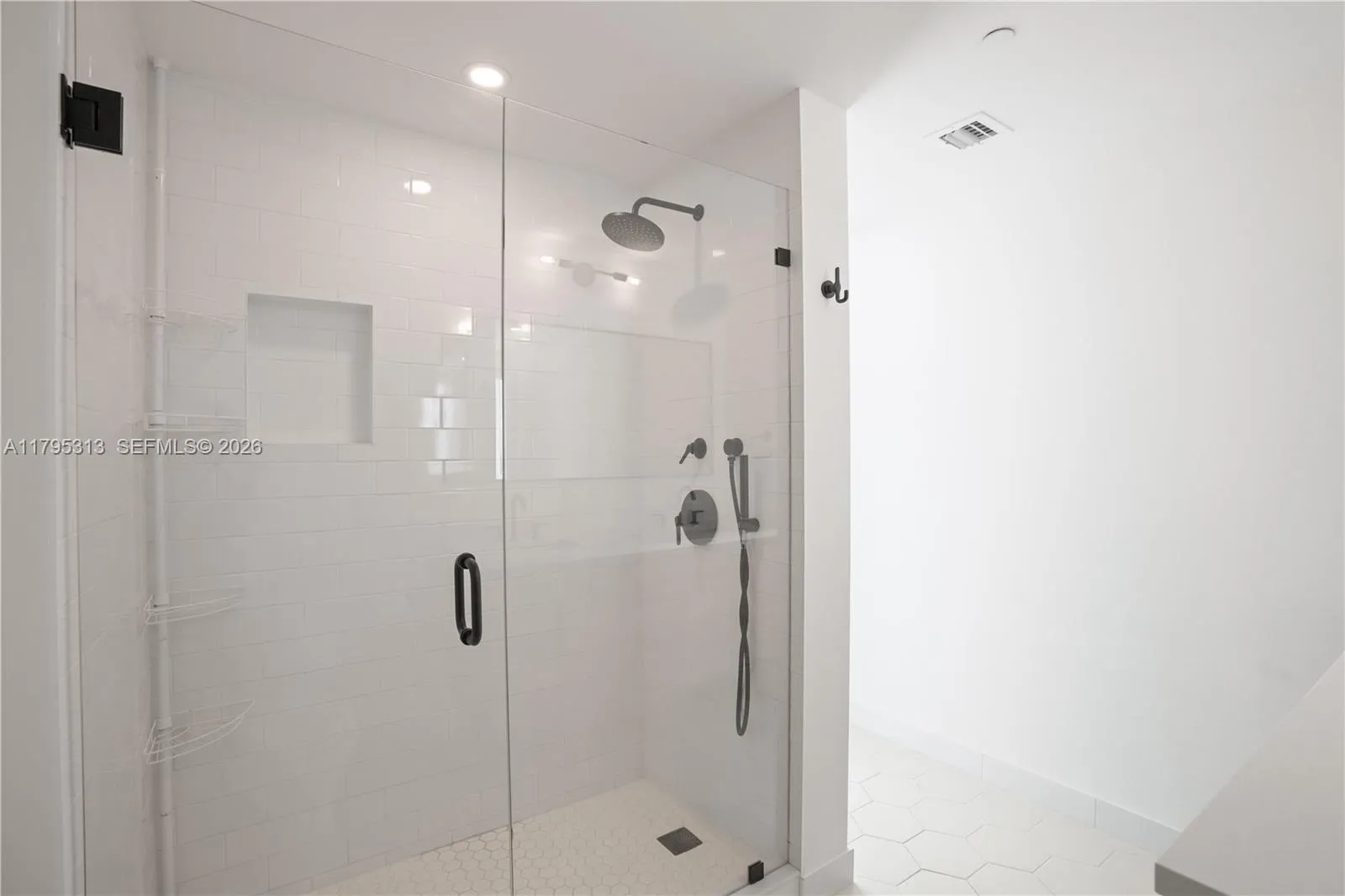 2101 Brickell Ave 3208, Miami, Florida 33129, Miami, Florida 33129, 3 Bedrooms Bedrooms, ,3 BathroomsBathrooms,Residential,For Sale,2101 Brickell Ave 3208, Miami, Florida 33129,A11795313