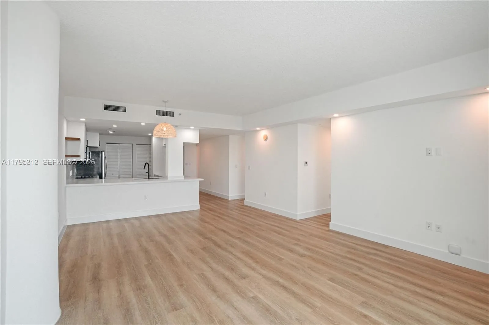 2101 Brickell Ave 3208, Miami, Florida 33129, Miami, Florida 33129, 3 Bedrooms Bedrooms, ,3 BathroomsBathrooms,Residential,For Sale,2101 Brickell Ave 3208, Miami, Florida 33129,A11795313