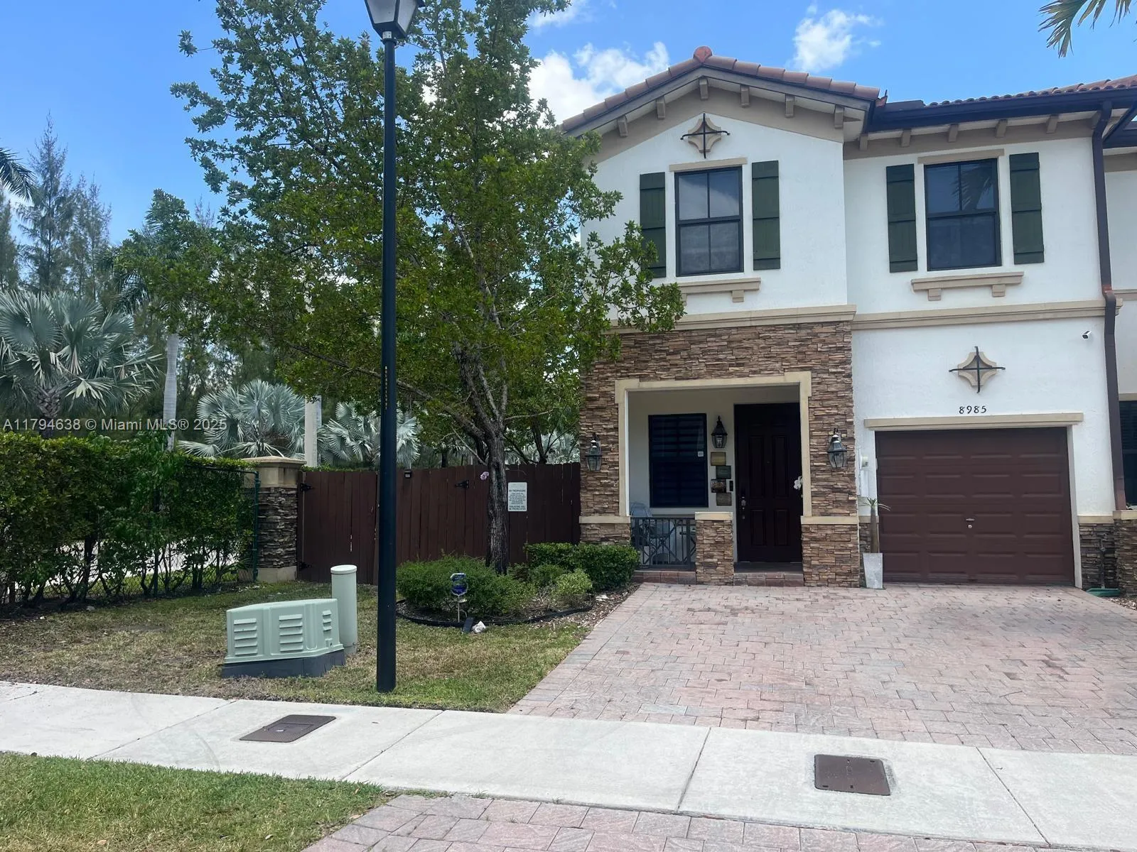 8985 Nw 98th Ave, Doral, Florida 33178, Doral, Florida 33178, 4 Bedrooms Bedrooms, ,2 BathroomsBathrooms,Residential Lease,For Rent,8985 Nw 98th Ave, Doral, Florida 33178,A11794638 8985 Nw 98th Ave, Doral, Florida 33178, Doral, Florida 33178, 4 Bedrooms Bedrooms, ,2 BathroomsBathrooms,Residential Lease,For Rent,8985 Nw 98th Ave, Doral, Florida 33178,A11794638