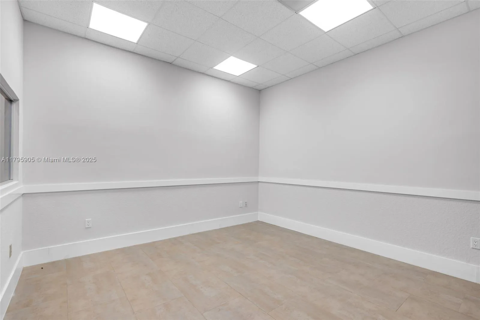 8145 Nw 33rd St 8145, Doral, Florida 33122, Doral, Florida 33122, ,Commercial Lease,For Rent,8145 Nw 33rd St 8145, Doral, Florida 33122,A11795905