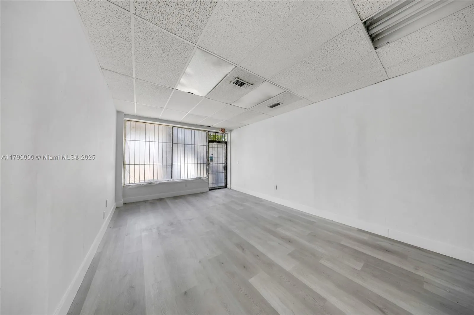 752 W Flagler St, Miami, Florida 33130, Miami, Florida 33130, ,Commercial Lease,For Rent,752 W Flagler St, Miami, Florida 33130,A11796000