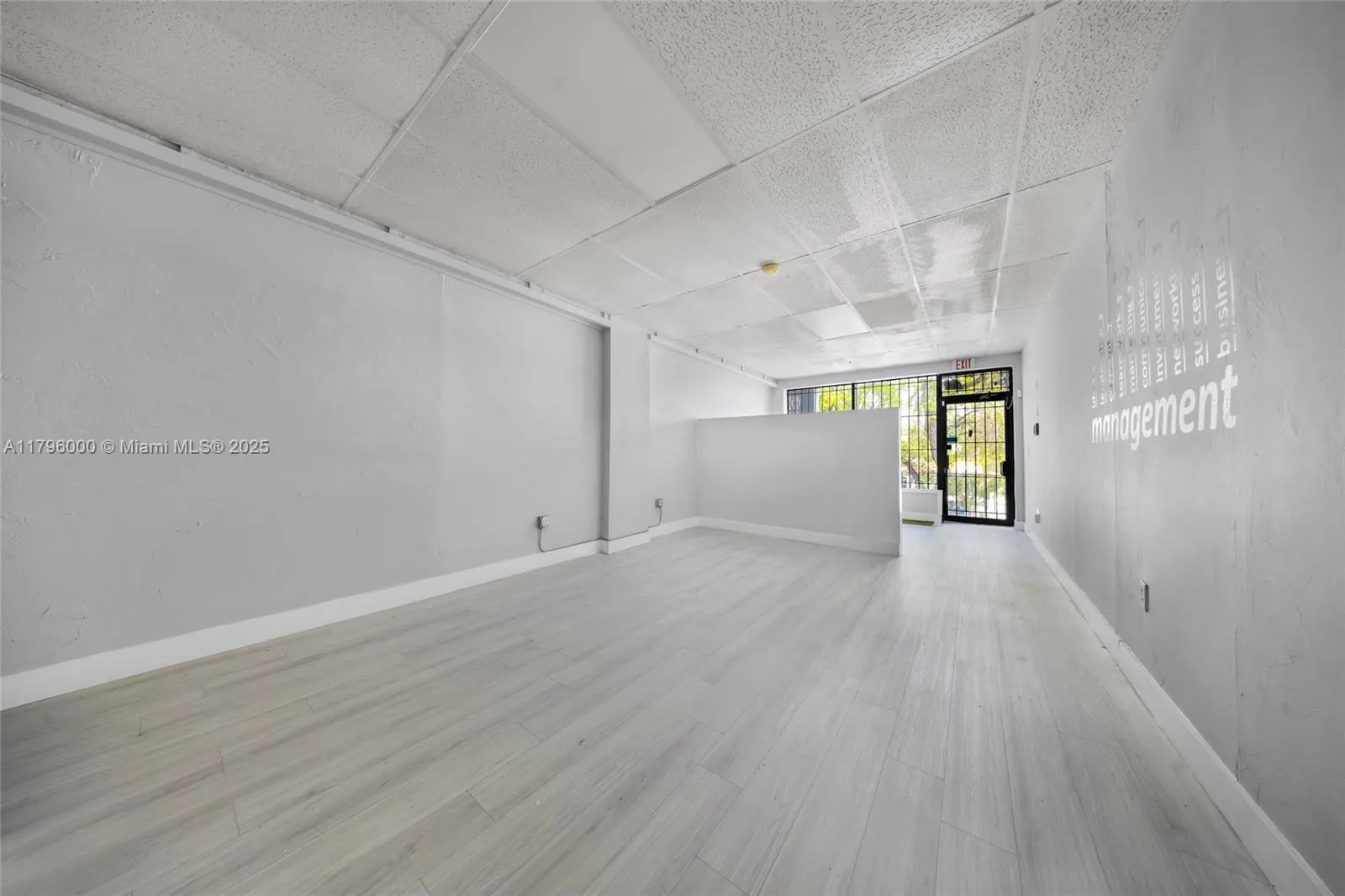 752 W Flagler St, Miami, Florida 33130, Miami, Florida 33130, ,Commercial Lease,For Rent,752 W Flagler St, Miami, Florida 33130,A11796000