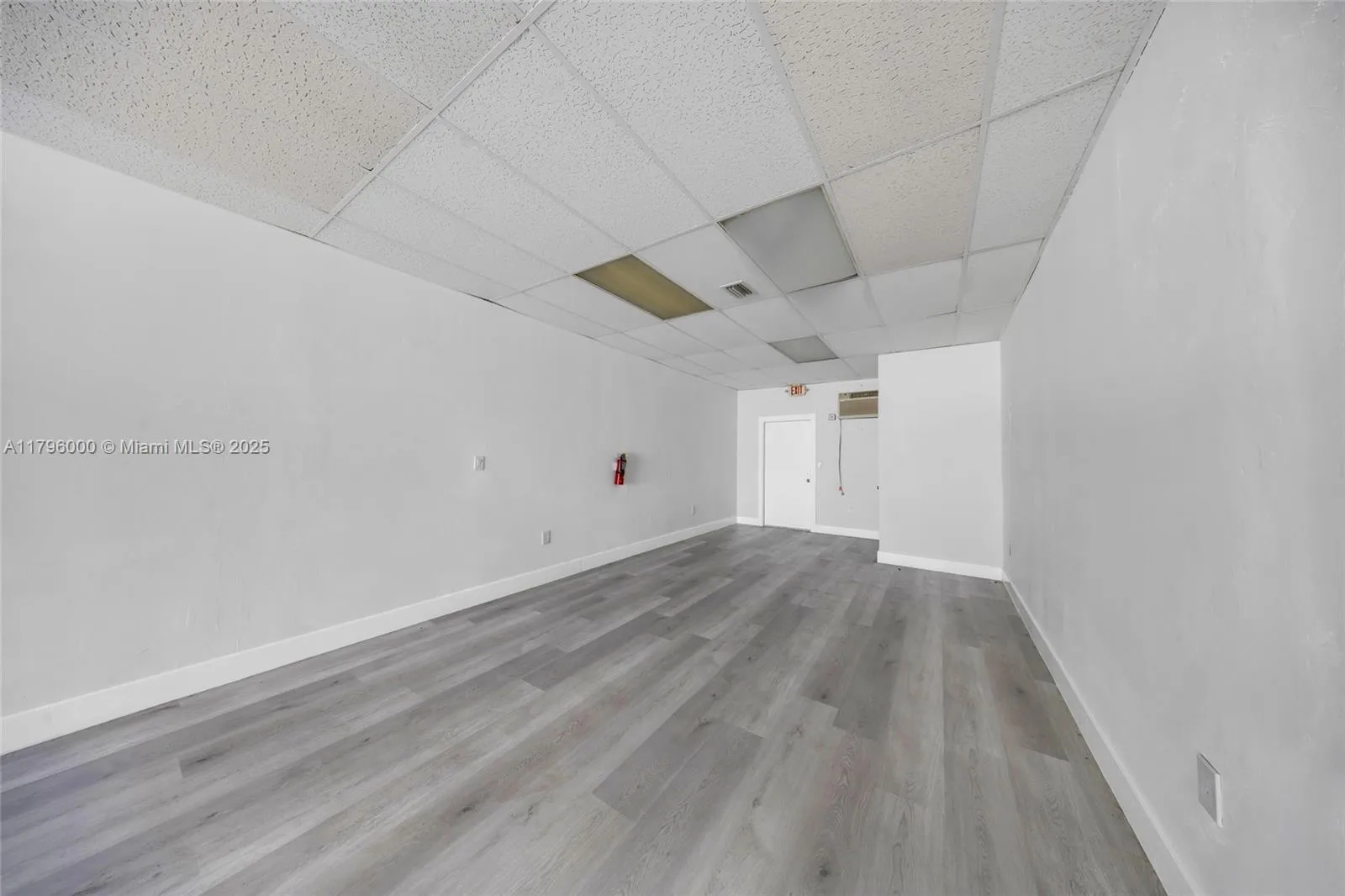 752 W Flagler St, Miami, Florida 33130, Miami, Florida 33130, ,Commercial Lease,For Rent,752 W Flagler St, Miami, Florida 33130,A11796000