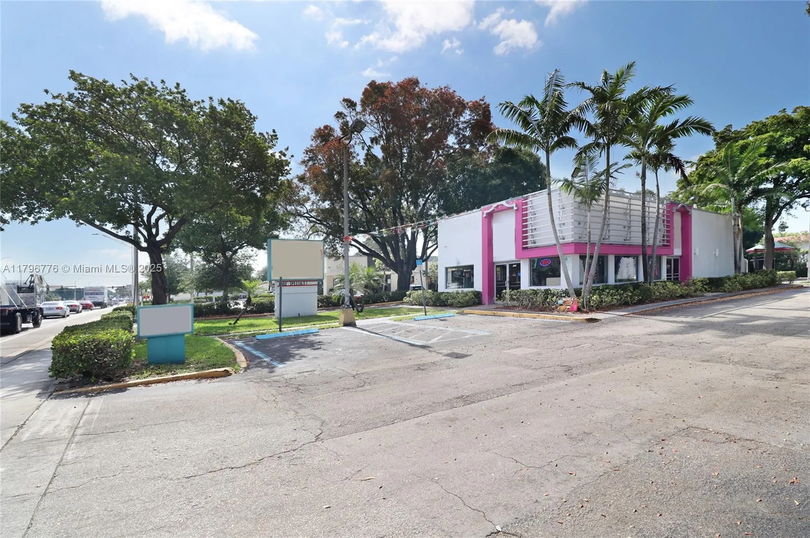 750 W Sample Rd, Pompano Beach, Florida 33064, Pompano Beach, Florida 33064, ,Commercial Sale,For Sale,750 W Sample Rd, Pompano Beach, Florida 33064,A11796776