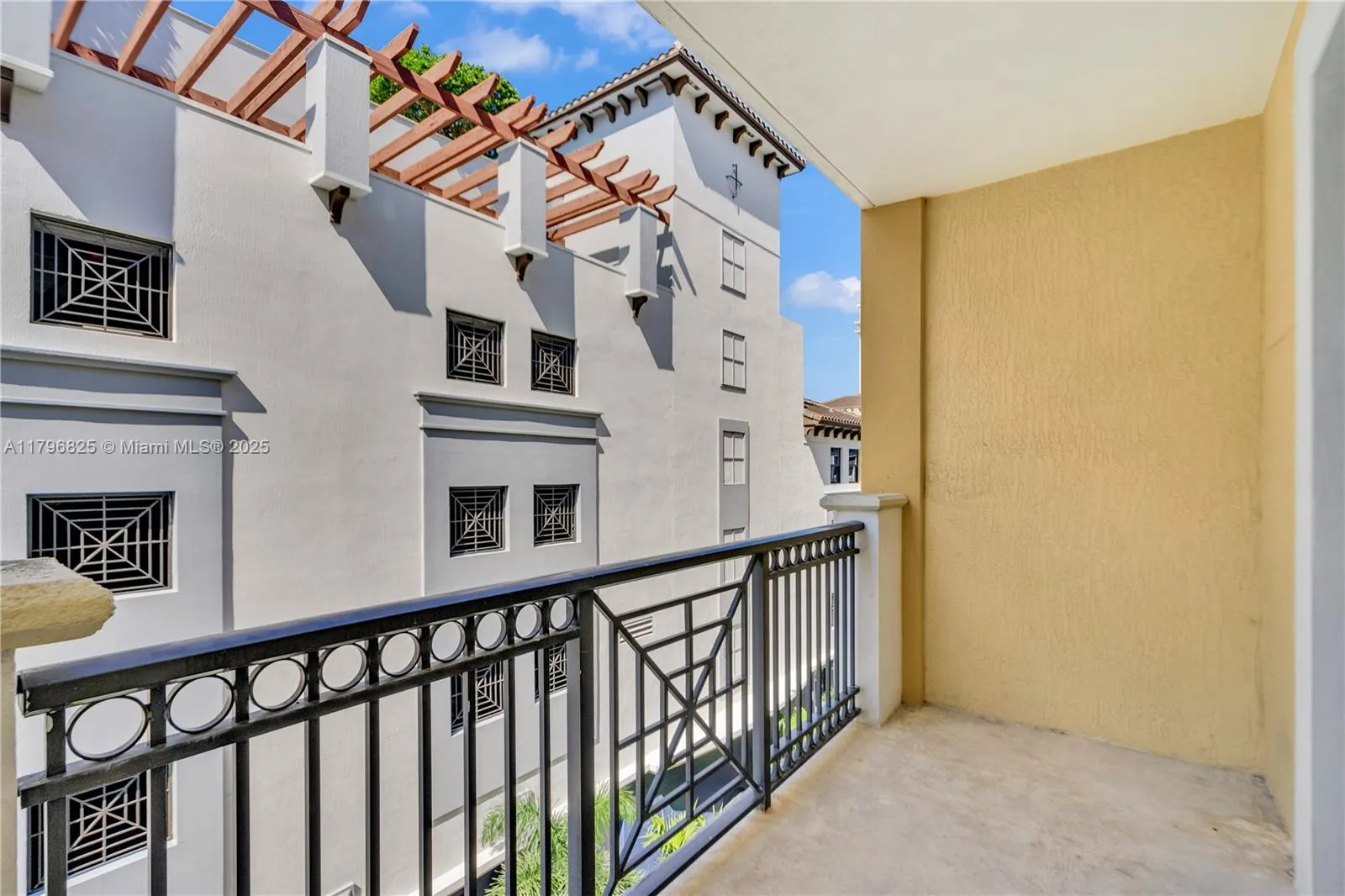 8395 Sw 73rd Ave 425, Miami, Florida 33143, Miami, Florida 33143, 2 Bedrooms Bedrooms, ,2 BathroomsBathrooms,Residential,For Sale,8395 Sw 73rd Ave 425, Miami, Florida 33143,A11796825