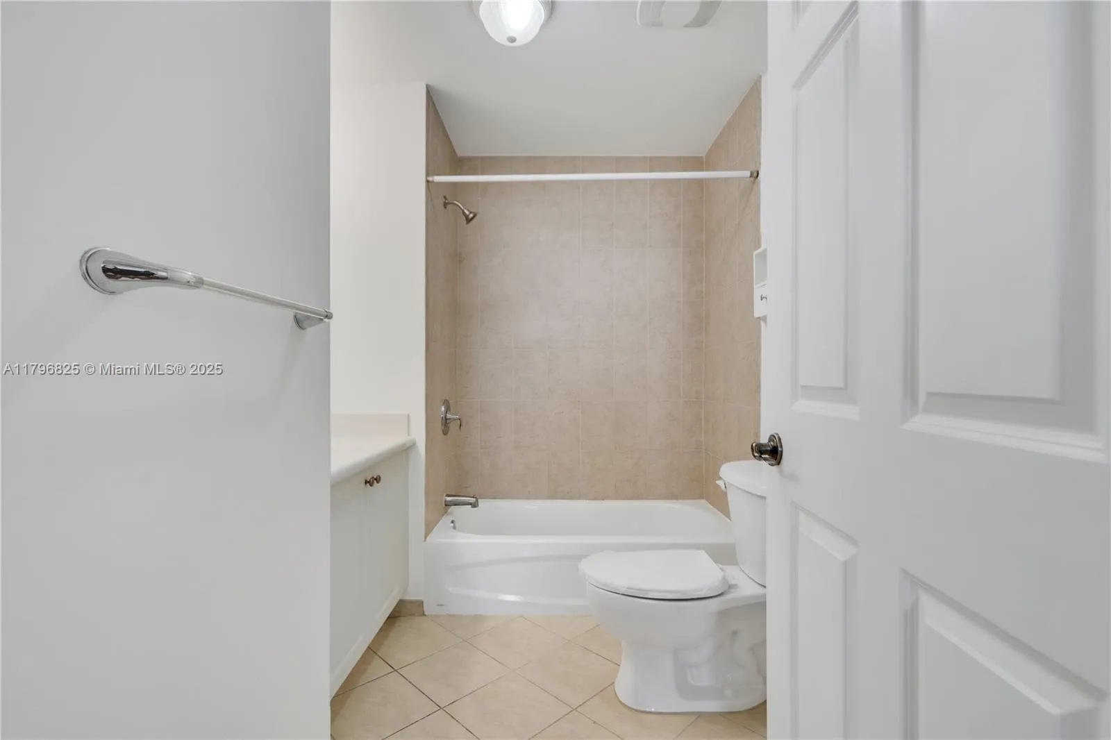 8395 Sw 73rd Ave 425, Miami, Florida 33143, Miami, Florida 33143, 2 Bedrooms Bedrooms, ,2 BathroomsBathrooms,Residential,For Sale,8395 Sw 73rd Ave 425, Miami, Florida 33143,A11796825