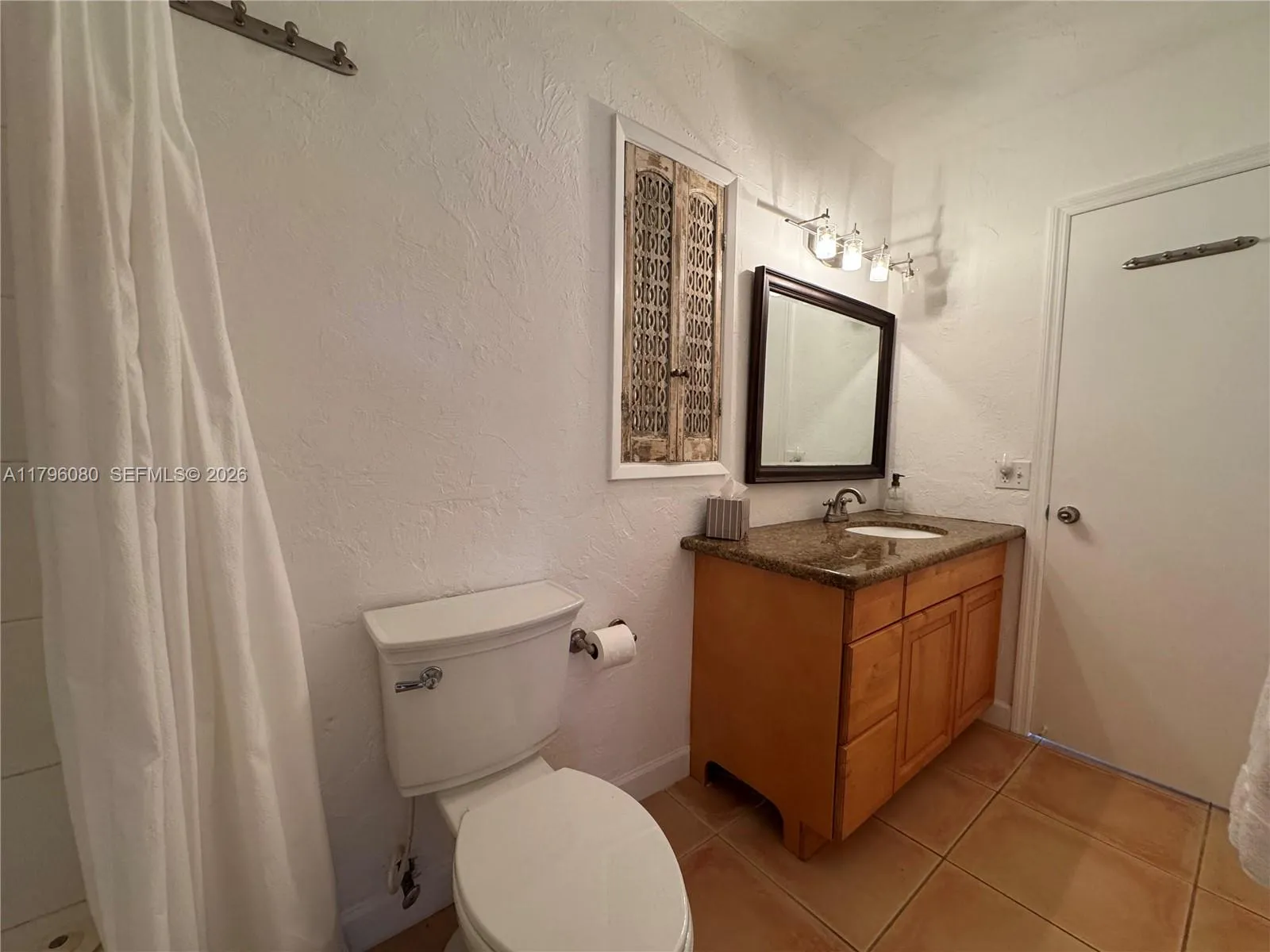 1700 Pierce St 202, Hollywood, Florida 33020, Hollywood, Florida 33020, 1 Bedroom Bedrooms, 5 Rooms Rooms,1 BathroomBathrooms,Residential,For Sale,1700 Pierce St 202, Hollywood, Florida 33020,A11796080