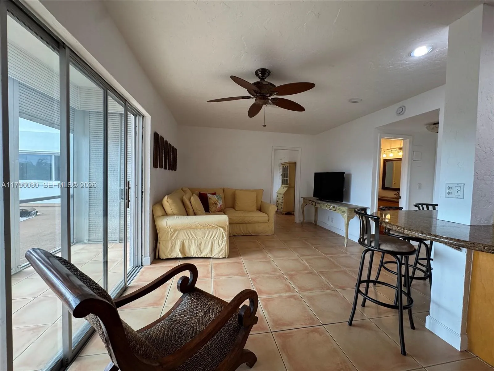 1700 Pierce St 202, Hollywood, Florida 33020, Hollywood, Florida 33020, 1 Bedroom Bedrooms, 5 Rooms Rooms,1 BathroomBathrooms,Residential,For Sale,1700 Pierce St 202, Hollywood, Florida 33020,A11796080